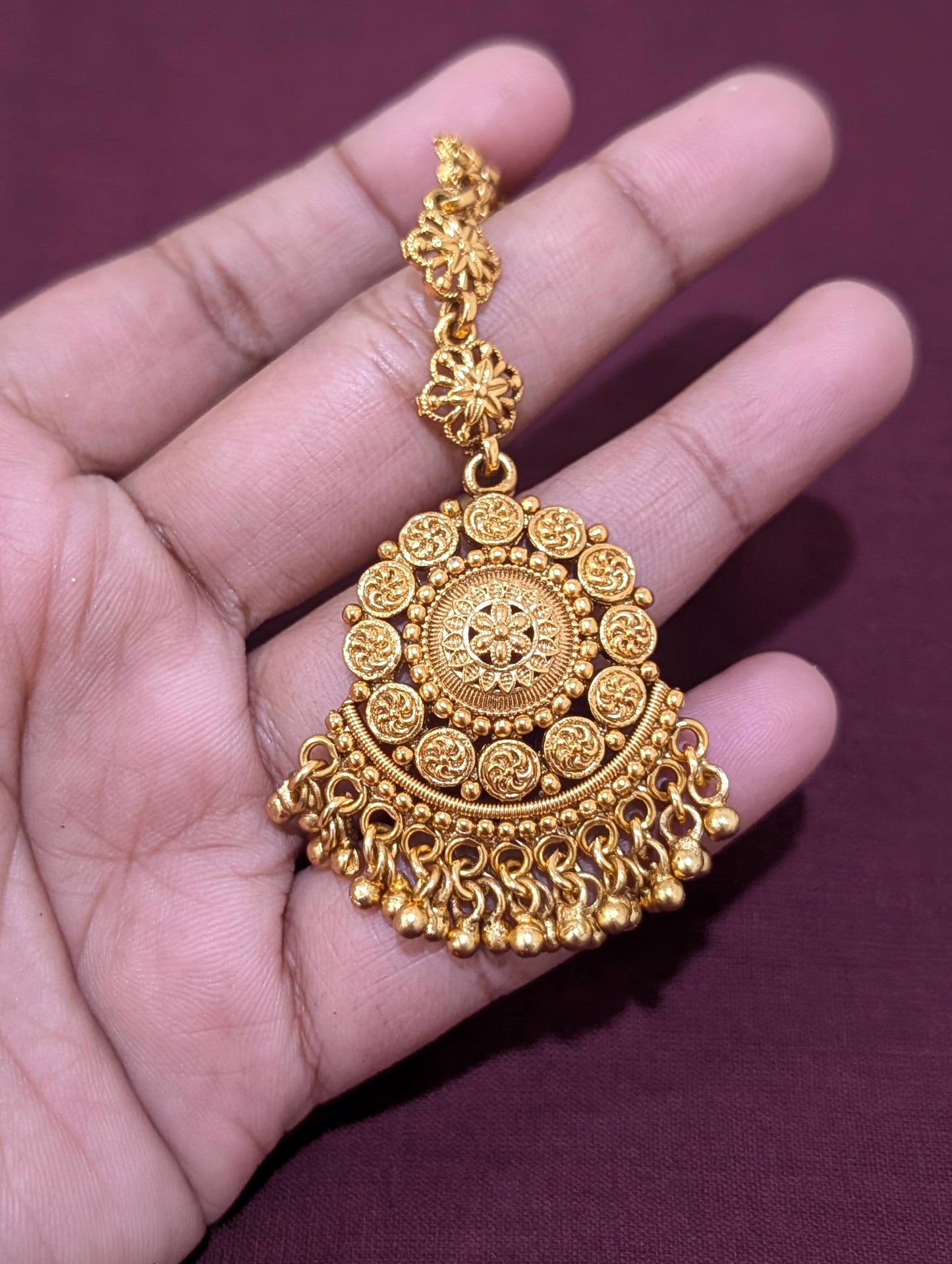 Flower design Antique Gold plated Maang Tikka