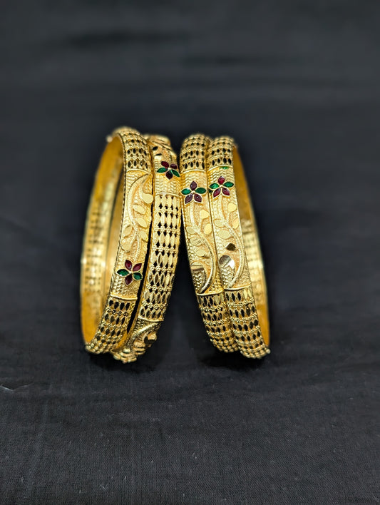 Bright Gold plated Laser cut set of 4 bangles