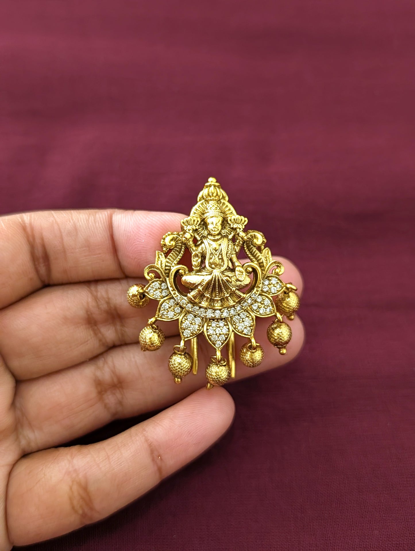 Antique Gold plated Medium Clip on Hair Brooch - D3