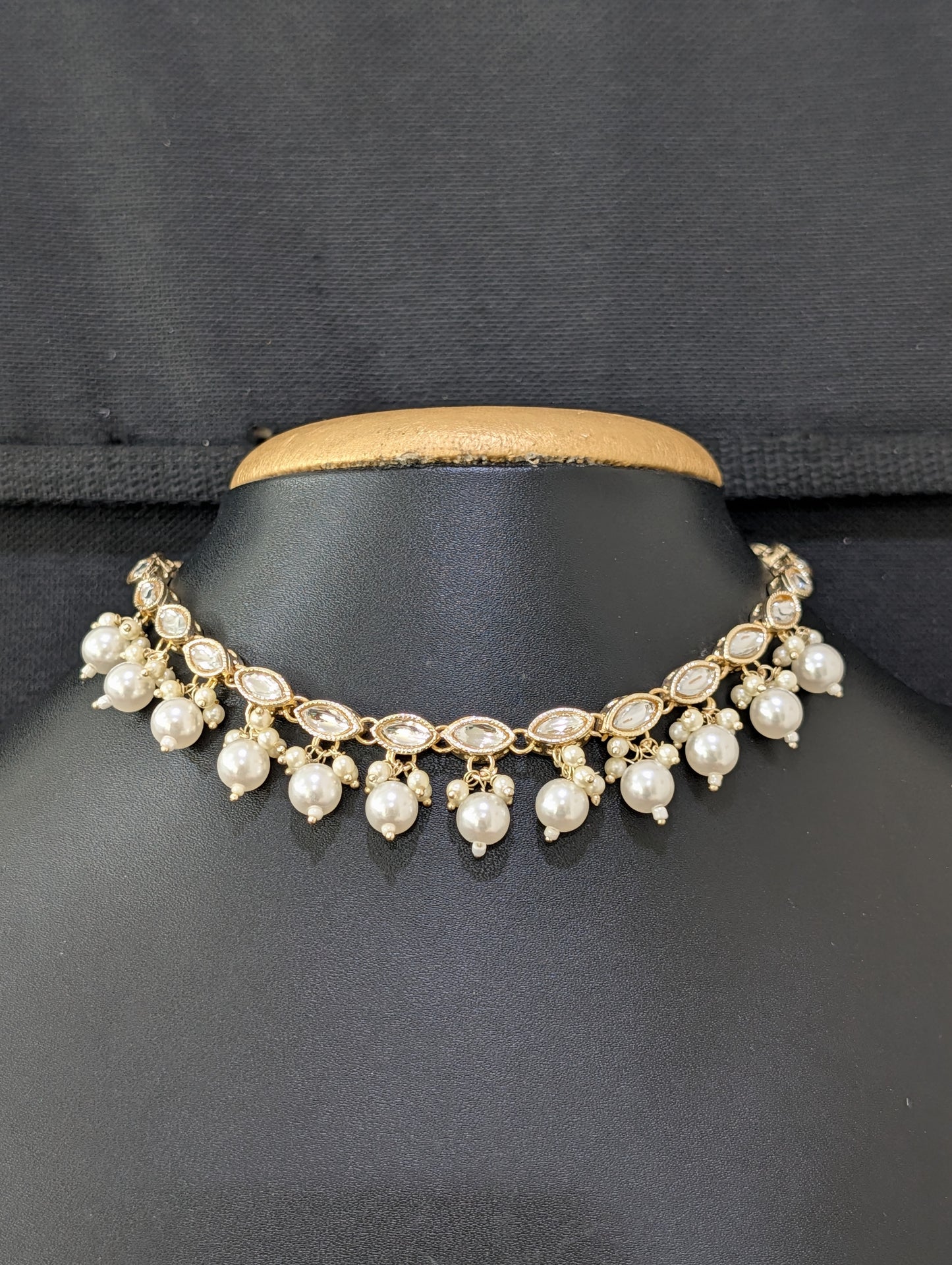 Glass kundan Pearl Choker Necklace - D2