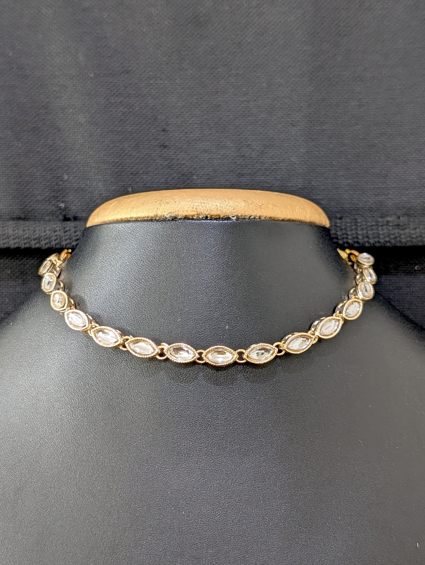 Glass kundan Choker Necklace - D2