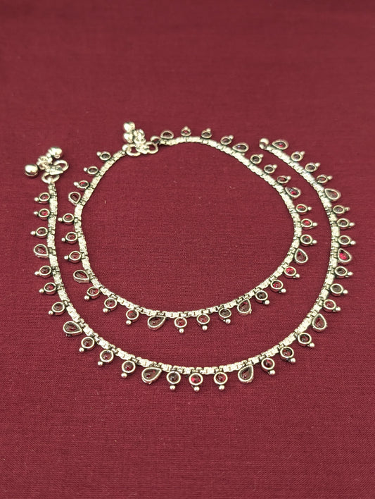 Kemp stone Bright Silver plated Anklets