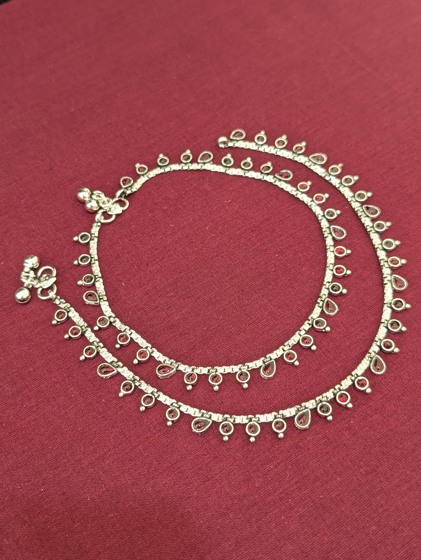 Kemp stone Bright Silver plated Anklets