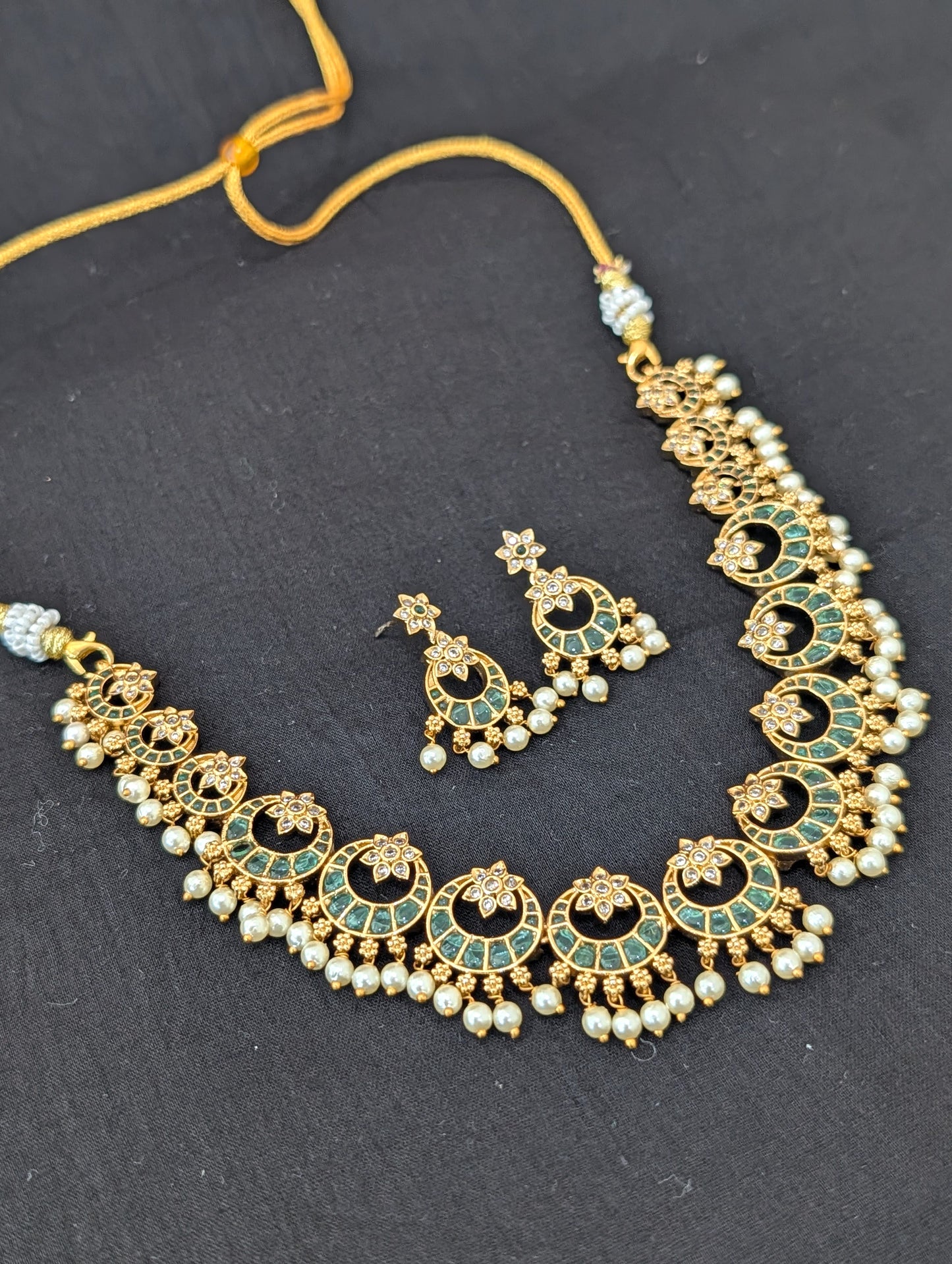 Chandbali design Green Kemp Guttapusalu Choker set