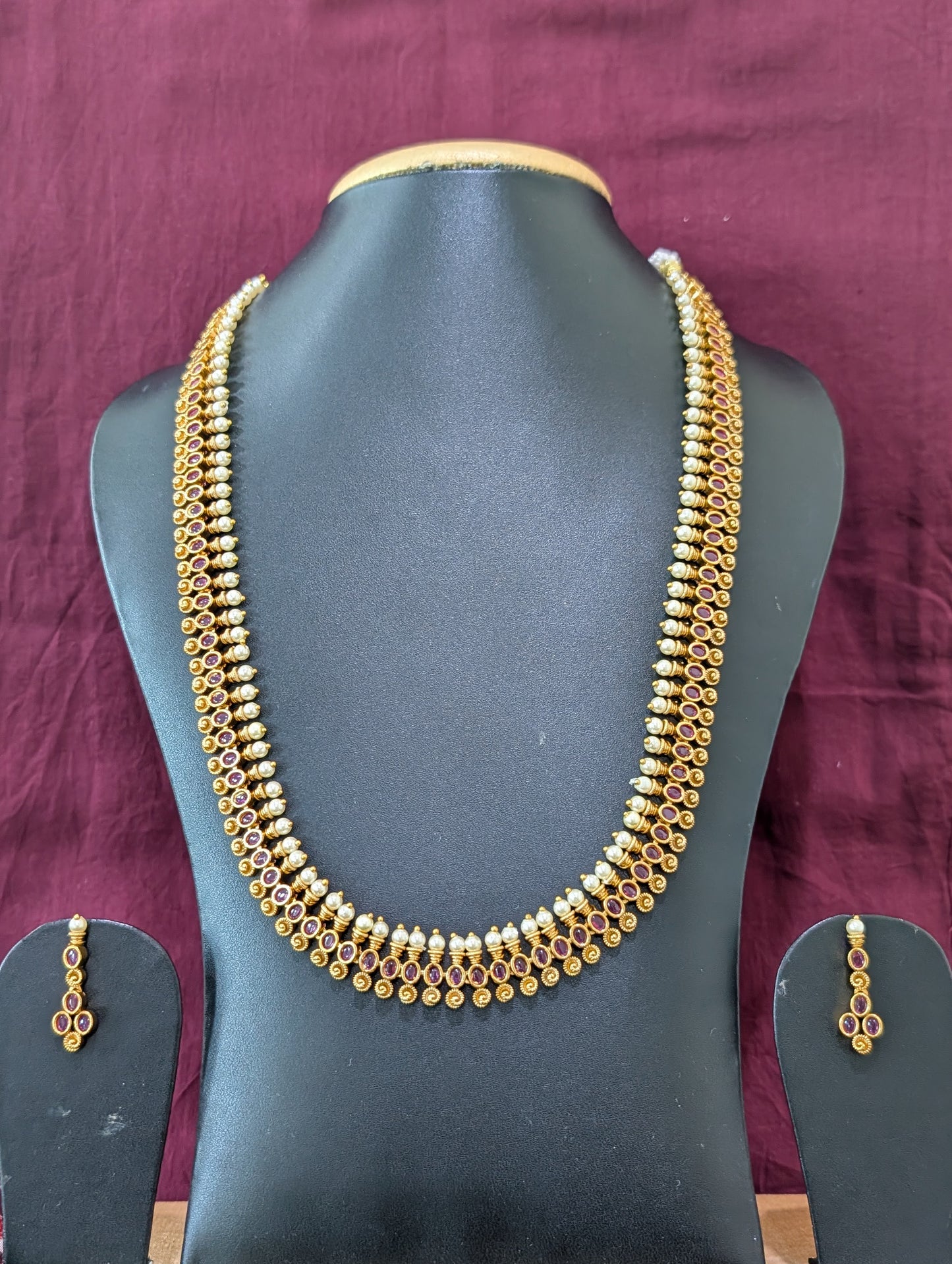 Kemp stone Traditional Mid length Necklace set