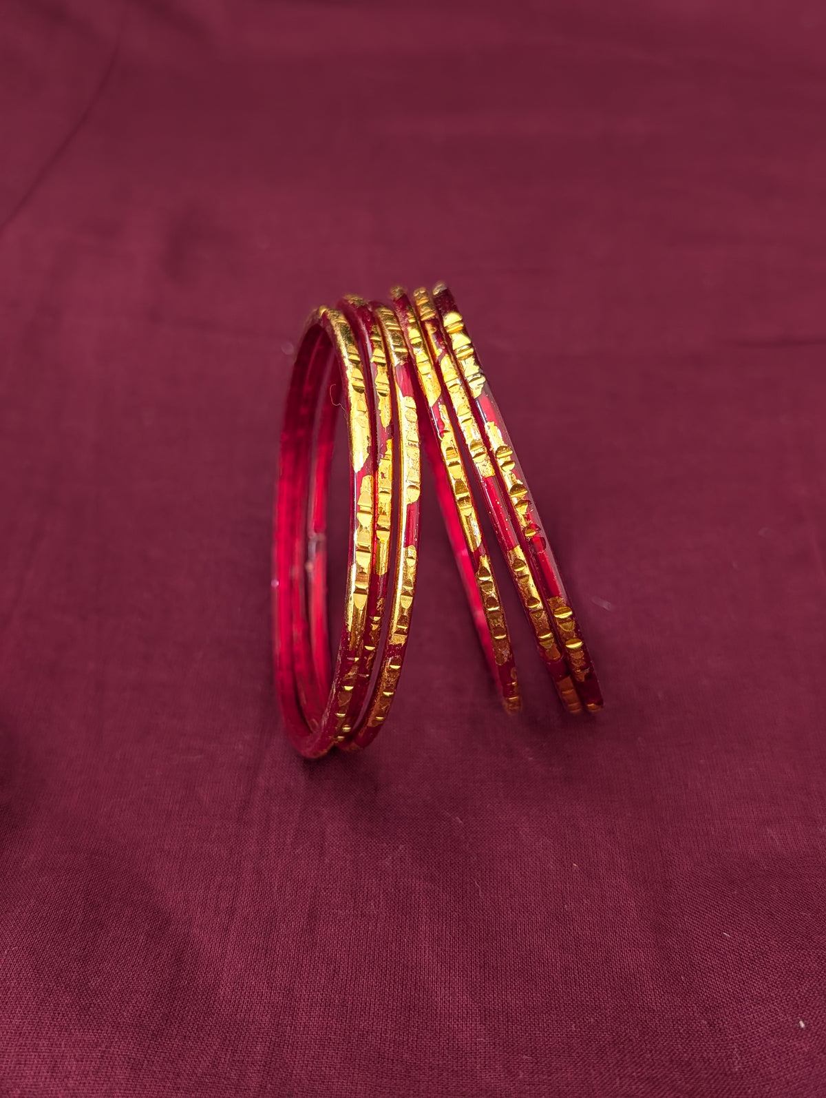 Gold line Glass Bangles - Set of 6 bangles - Big Size - 2x10 - Simpliful