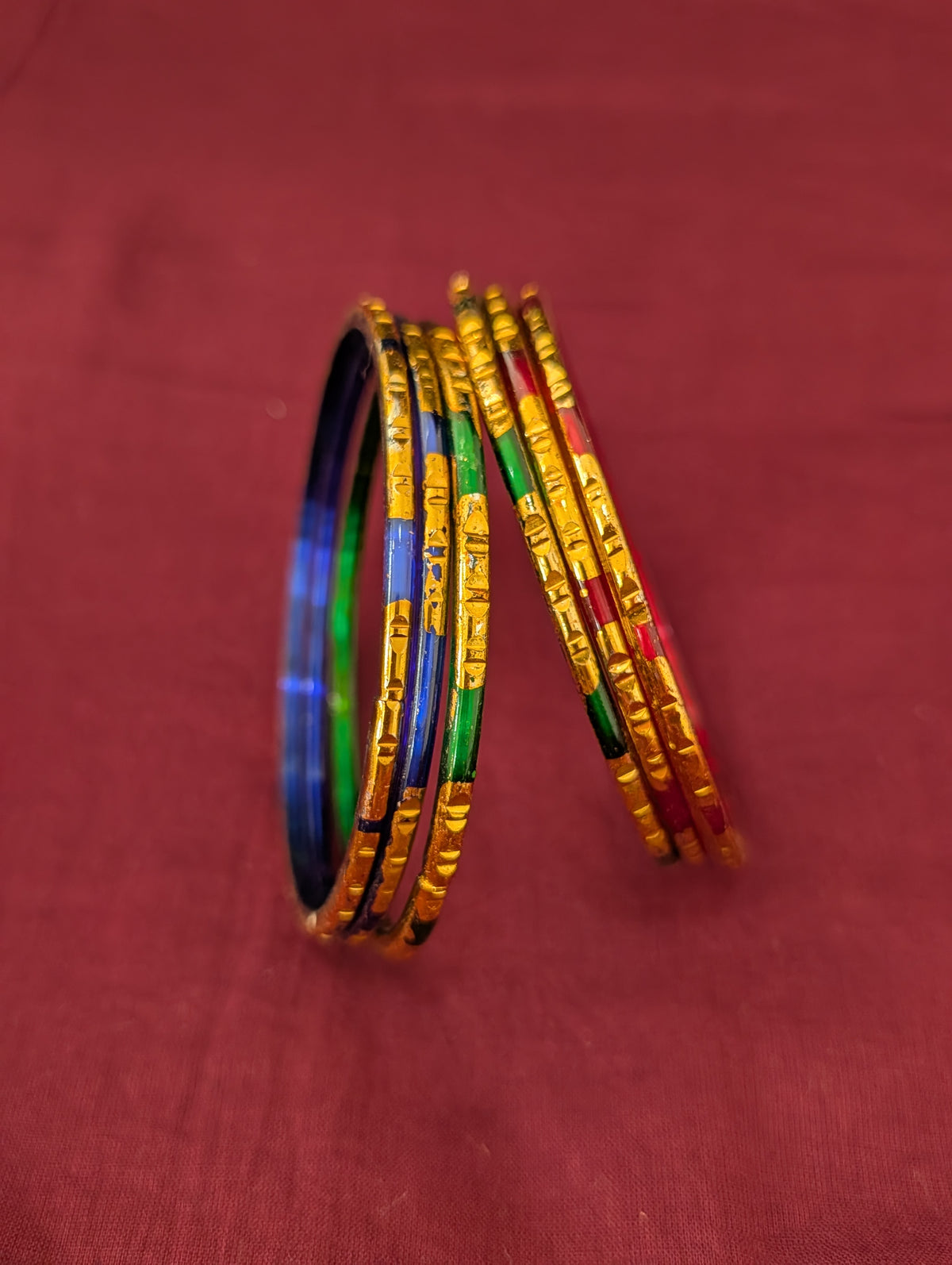 Gold line Glass Bangles - Set of 6 bangles - Big Size - 2x10 - Simpliful