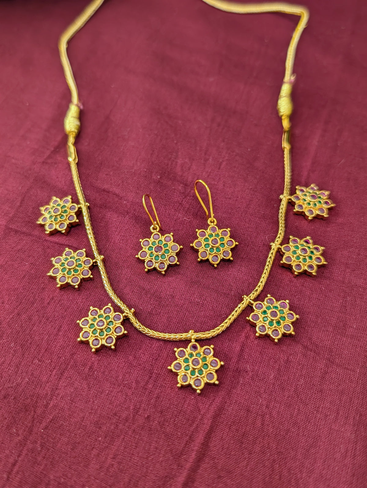 Minimalistic Kemp CZ Choker Necklace set