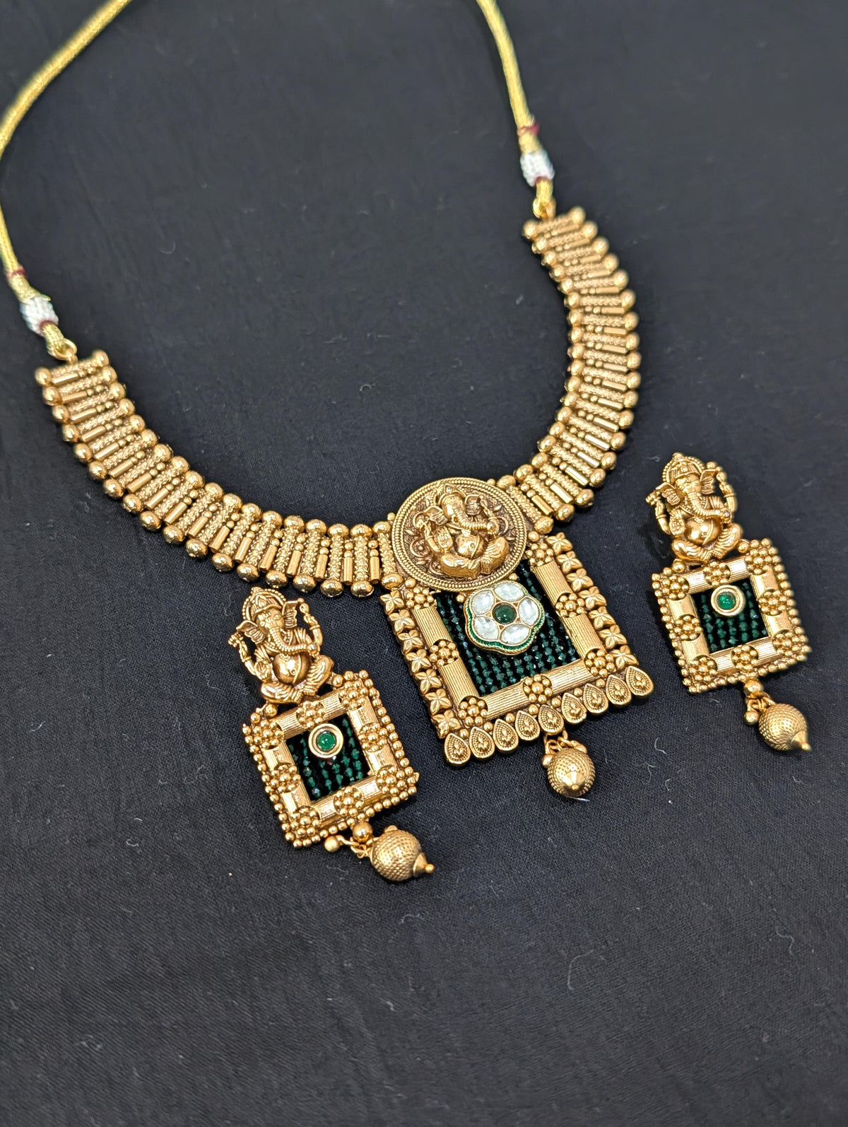 Lord Ganesha Choker Chandbali set