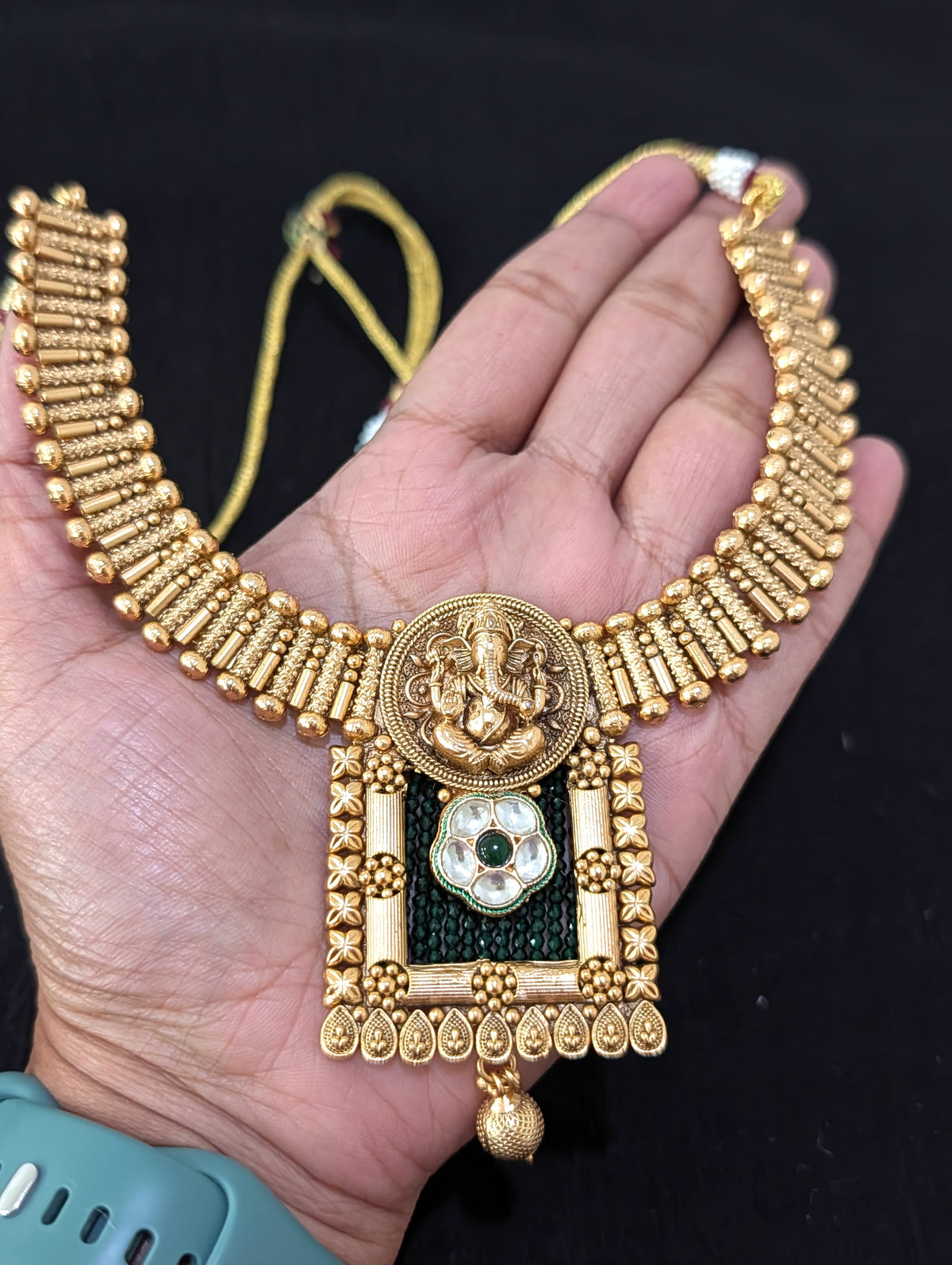 Lord Ganesha Choker Chandbali set