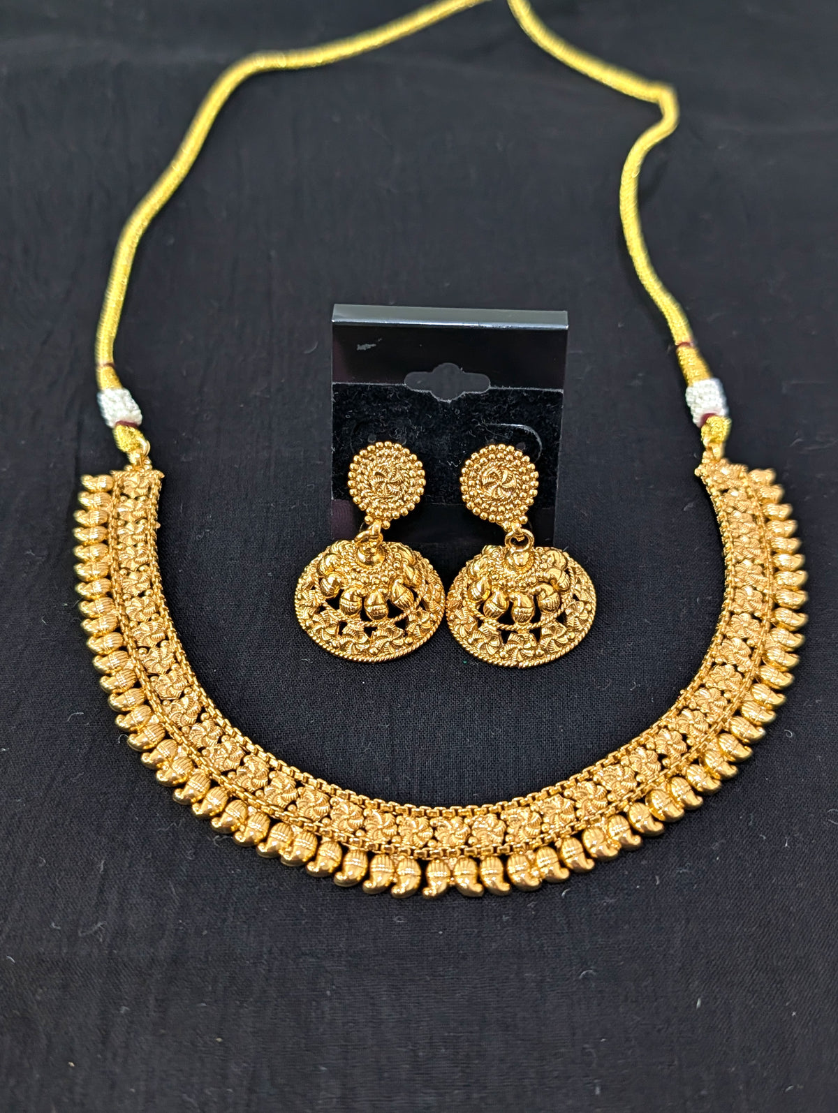 Evergreen Mango Choker Jhumka set