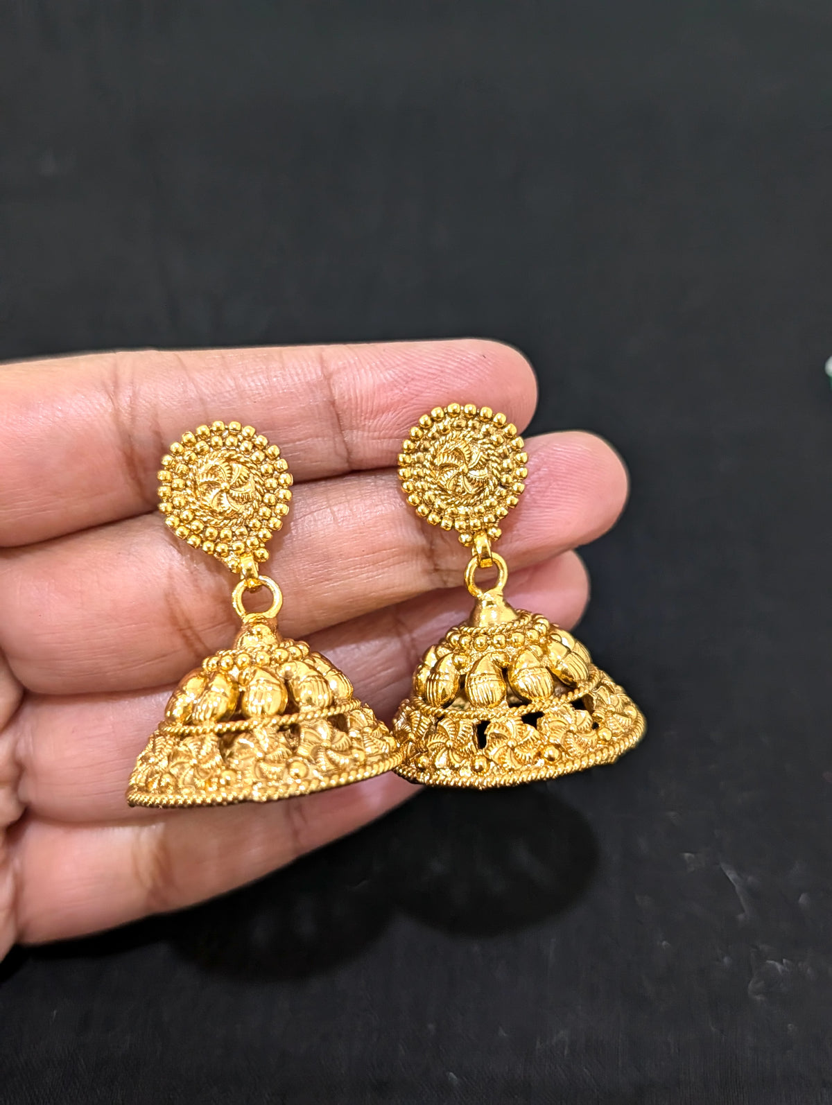 Evergreen Mango Choker Jhumka set