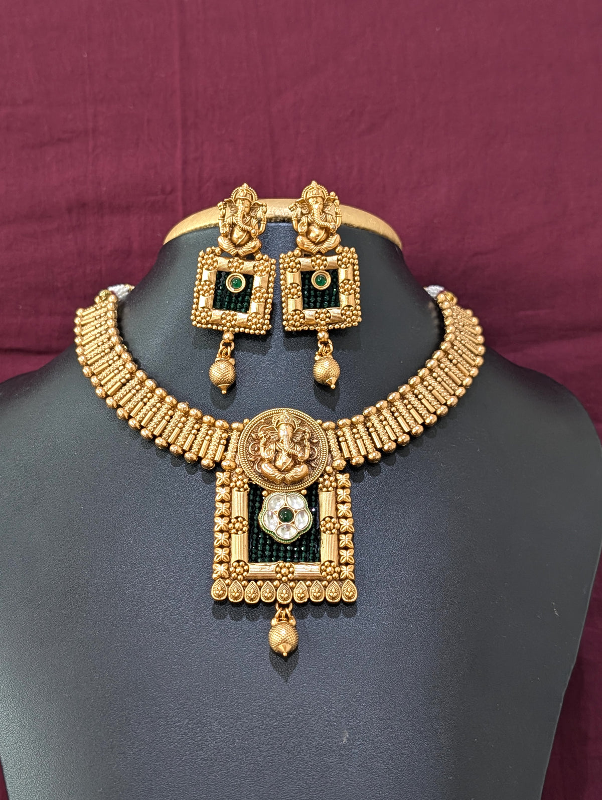 Lord Ganesha Choker Chandbali set