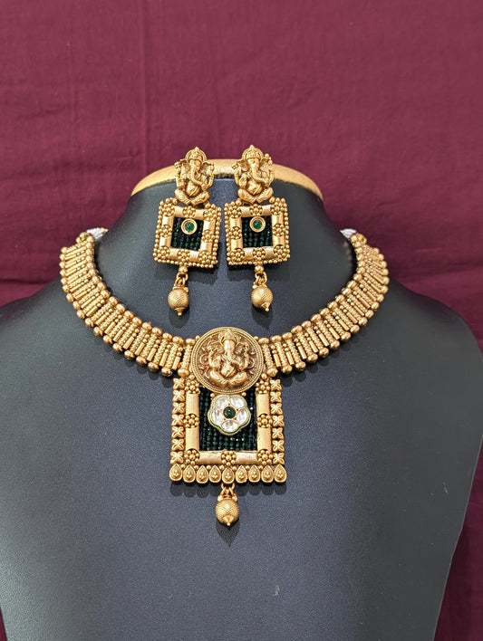 Lord Ganesha Choker Chandbali set