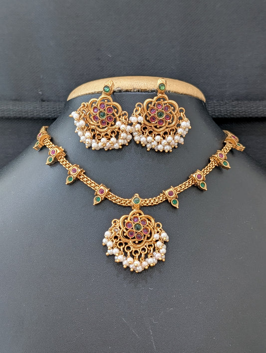 Minimalistic Guttapusalu Kemp Choker Chandbali set