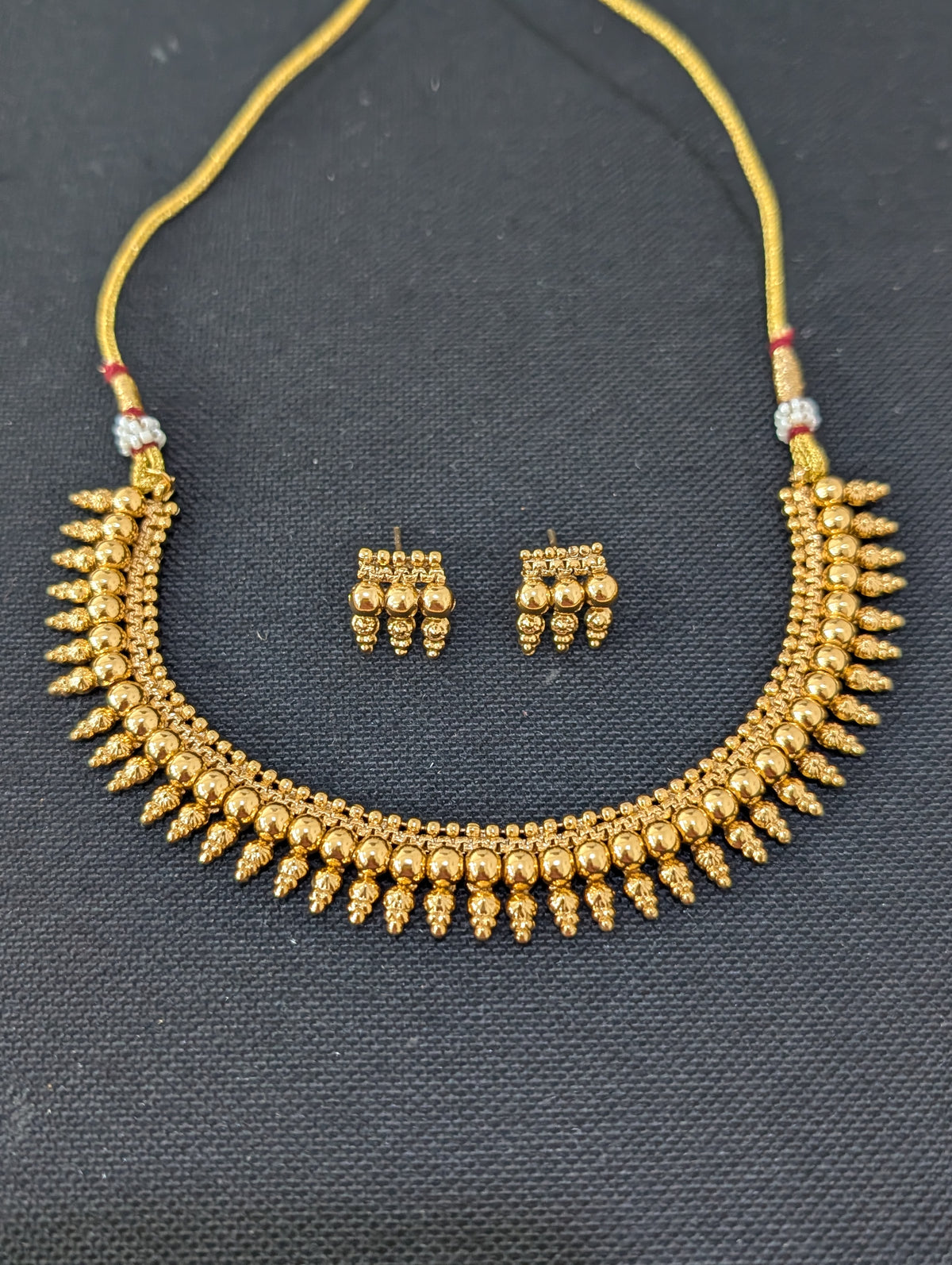 Gold plated spike design Choker Stud set