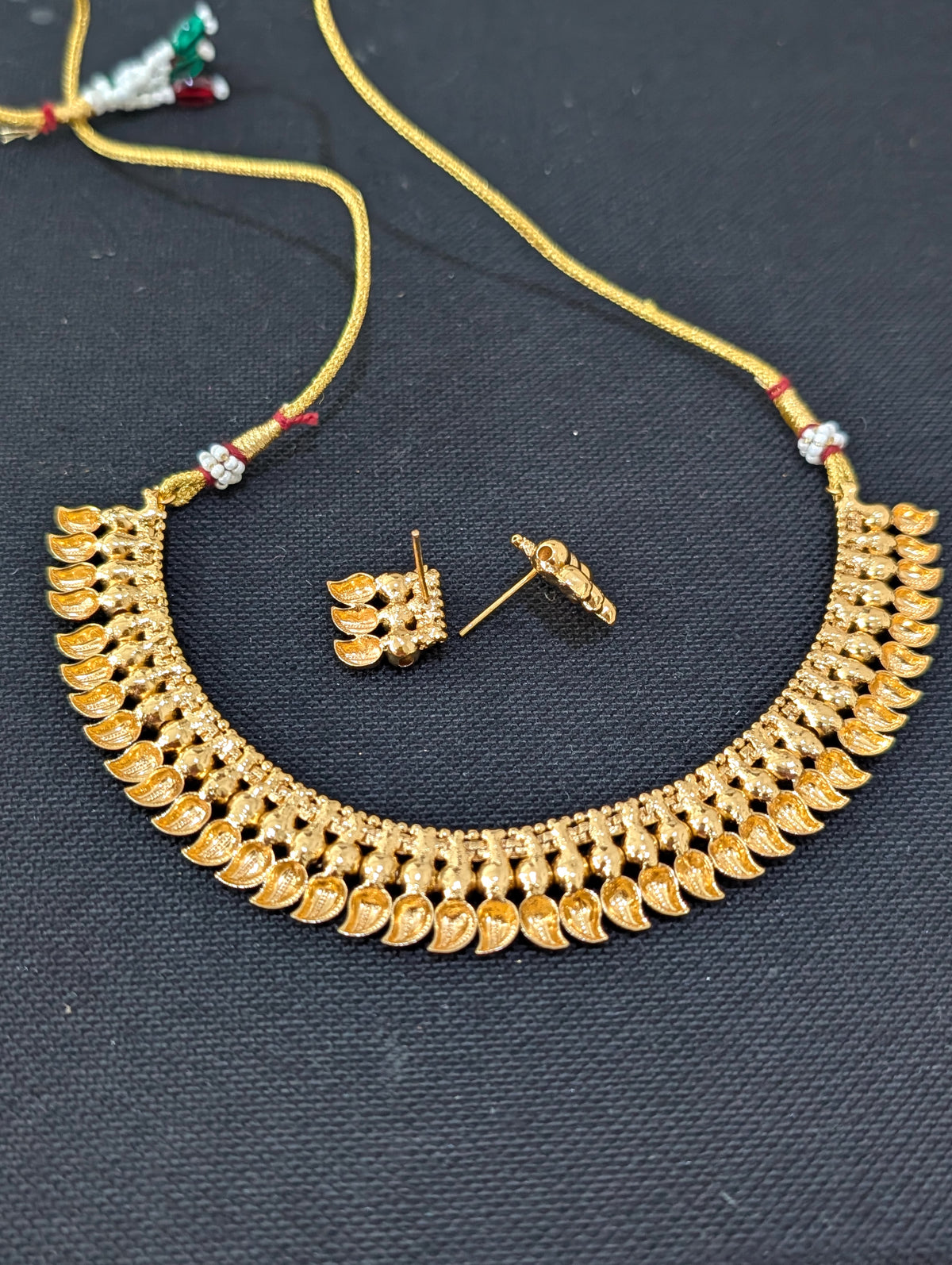 Gold plated Mango design Choker Stud set