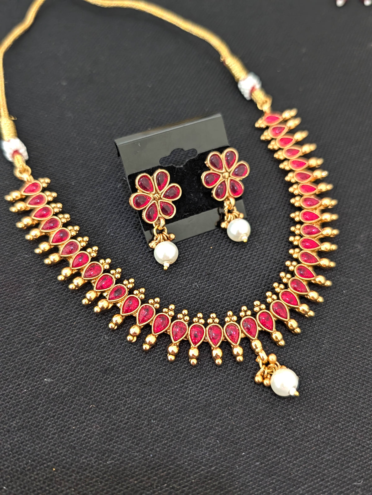 Teardrop Kemp Choker Stud set