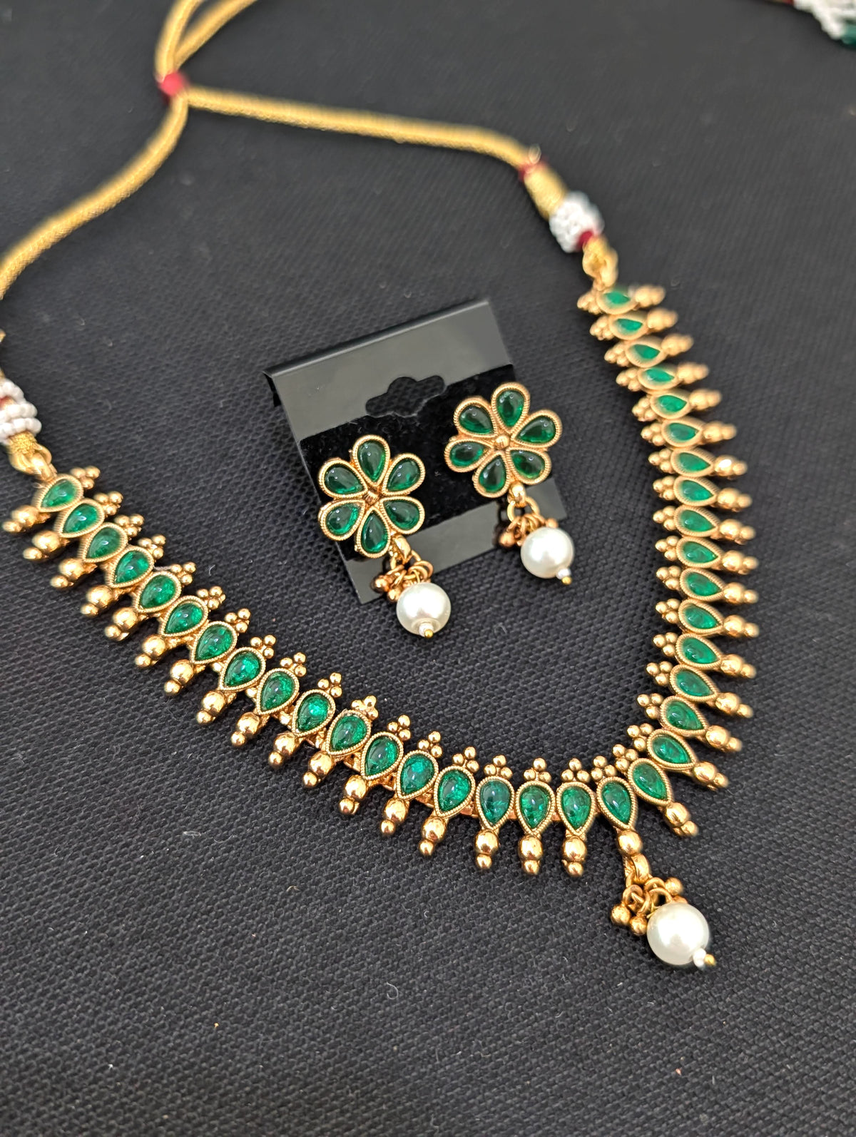 Teardrop Kemp Choker Stud set