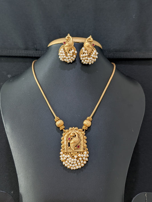 Pearl hand setted Peacock Pendant Chain Stud set - Simpliful