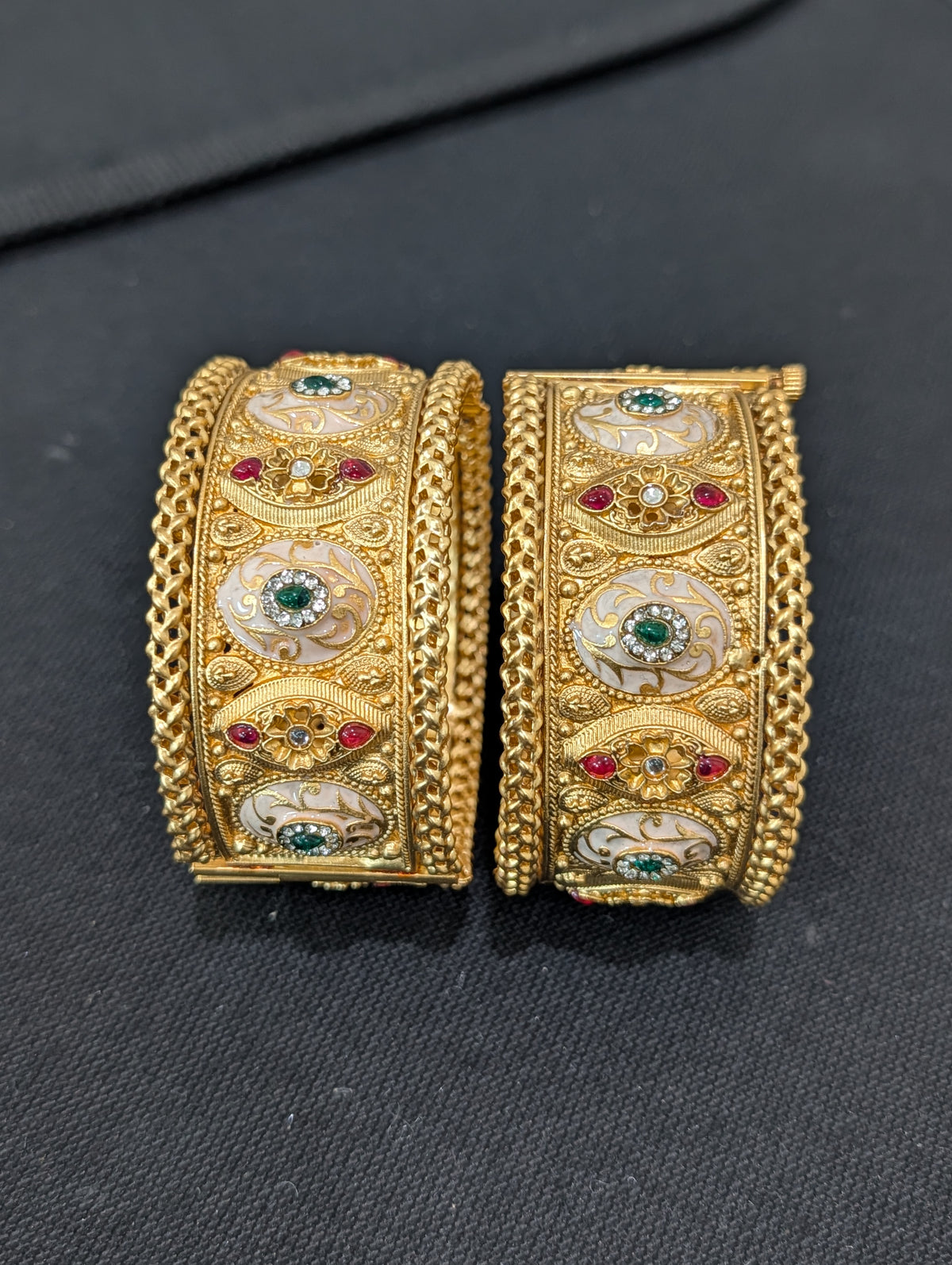 Rajwadi polish Traditional Broad Openable Bangles - 2x6 size