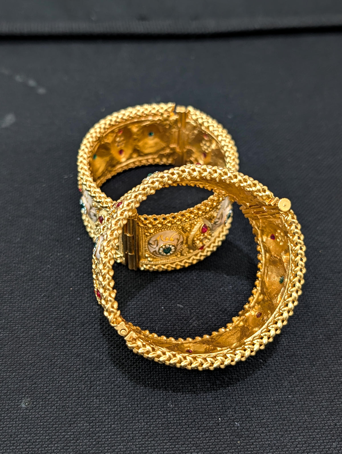 Rajwadi polish Traditional Broad Openable Bangles - 2x6 size