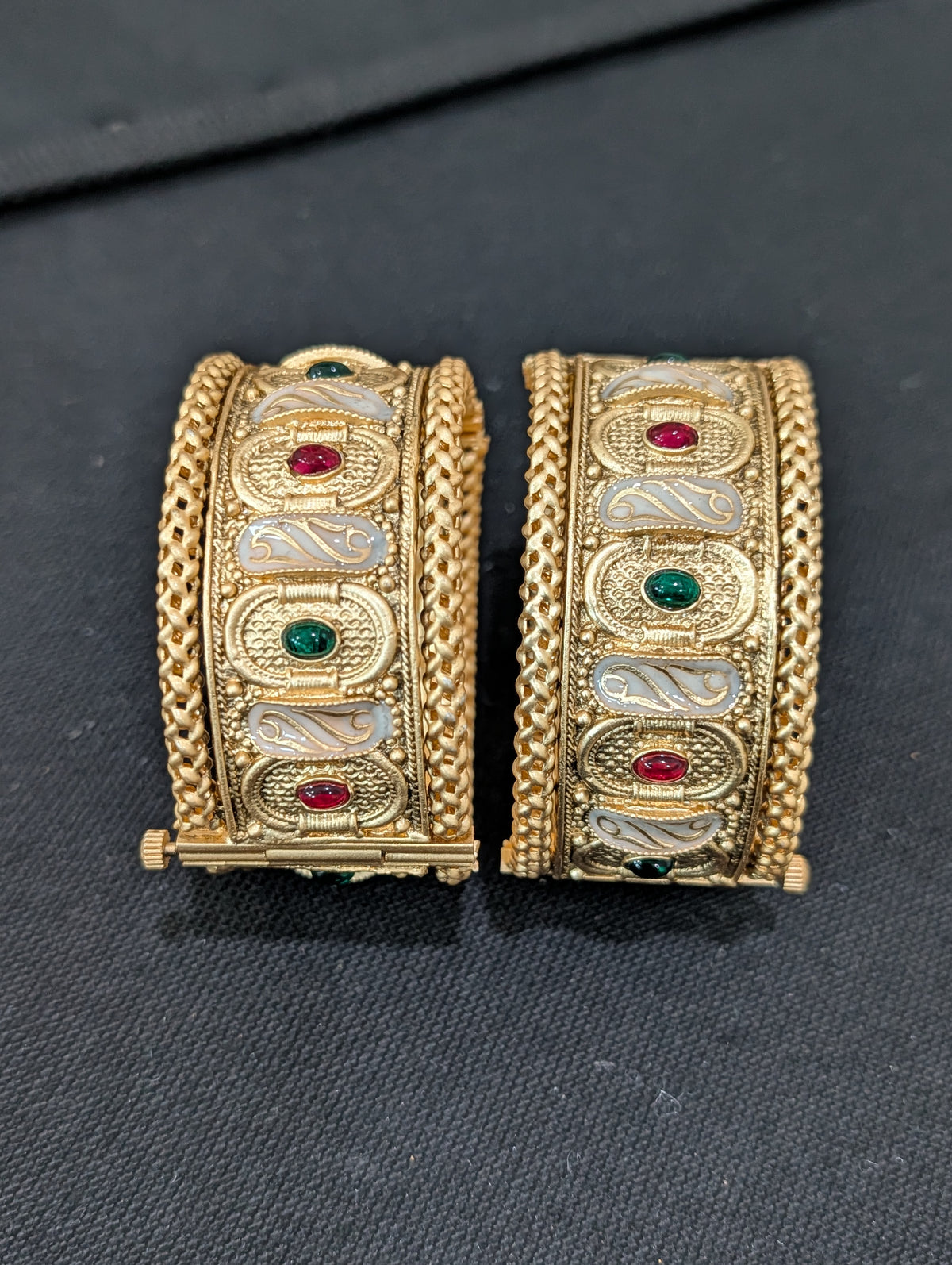 Rajwadi polish Traditional Broad Openable Bangles - 2x4 size