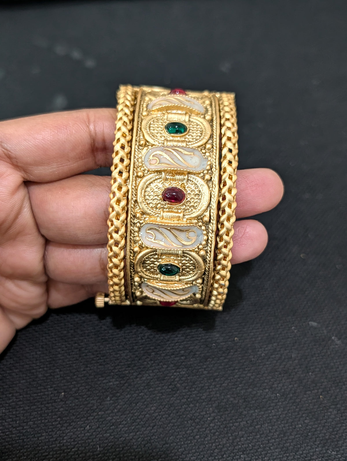 Rajwadi polish Traditional Broad Openable Bangles - 2x4 size