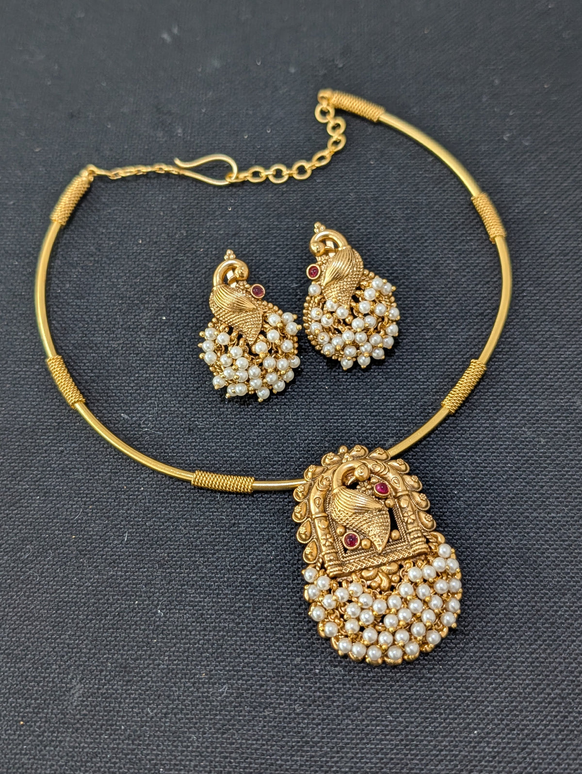 Hasli Peacock design Pearl Choker set