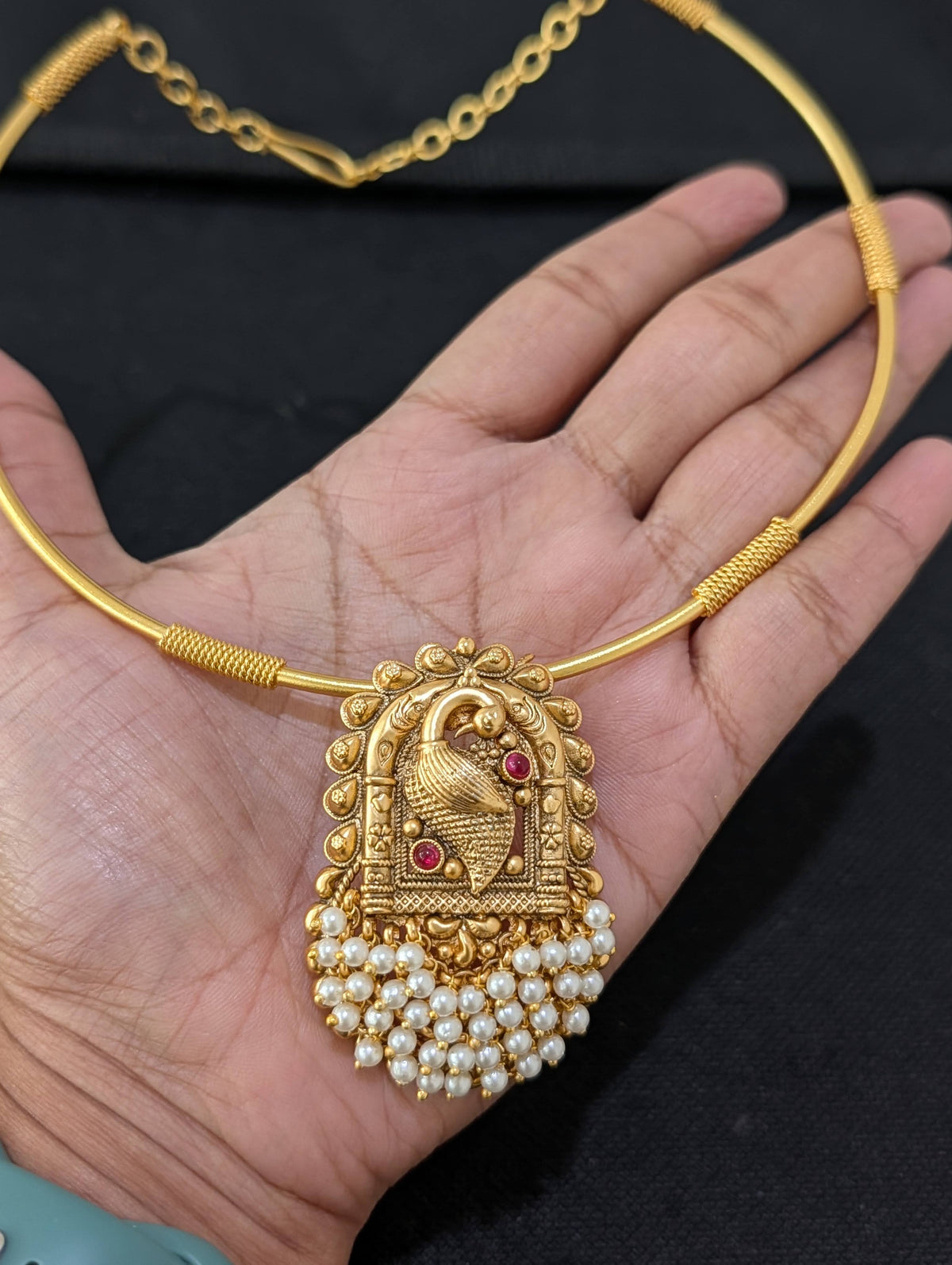 Hasli Peacock design Pearl Choker set