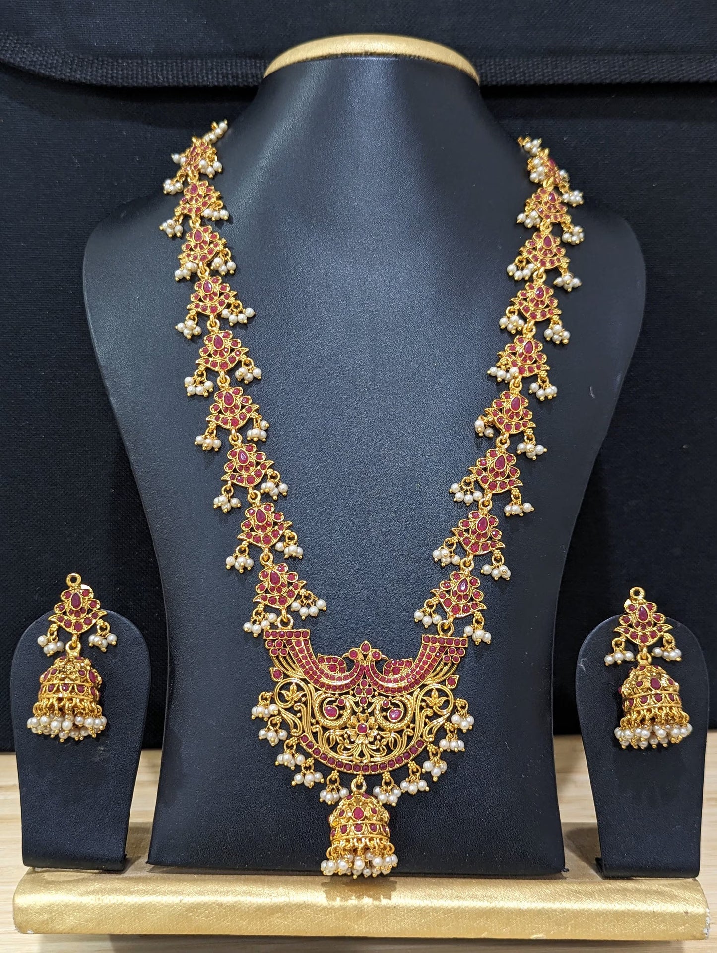 Guttapusalu Peacock Kemp stone Long Necklace and Earrings set