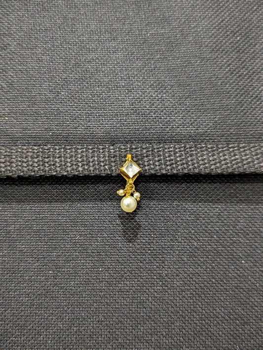Diamond design Kundan Nose Pin -D1