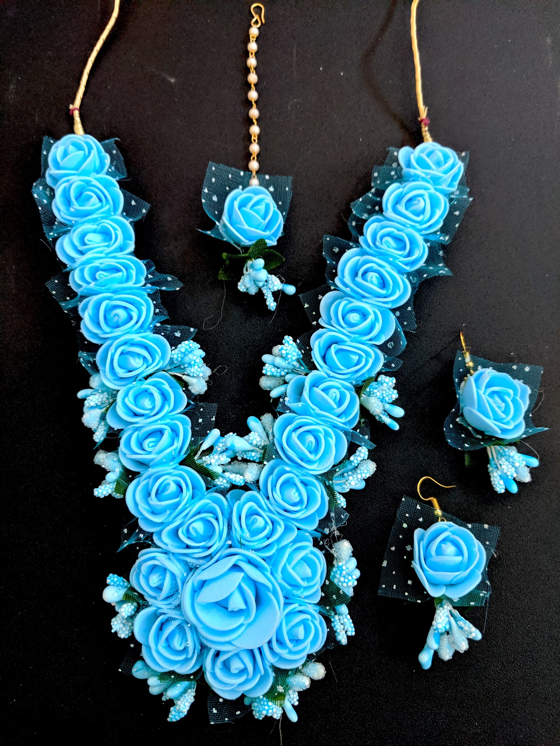 Artificial flower bold necklace and earring set with maang tikka - Simpliful