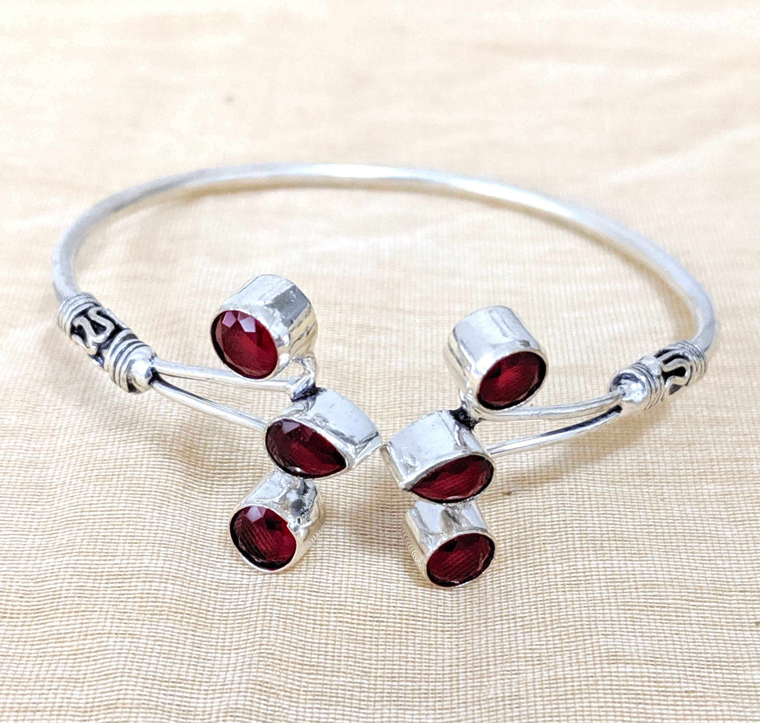 Silver & Stone shops Adjustable Bangle