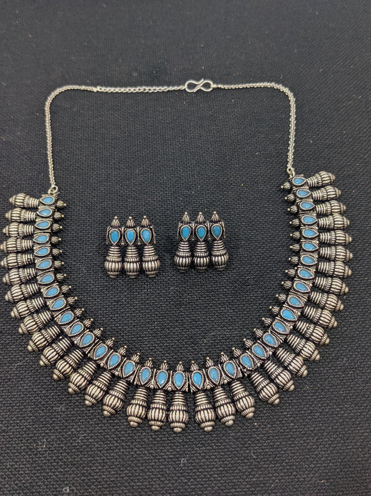 CLEARANCE SALE / Oxidized silver Choker Necklace and Earrings set