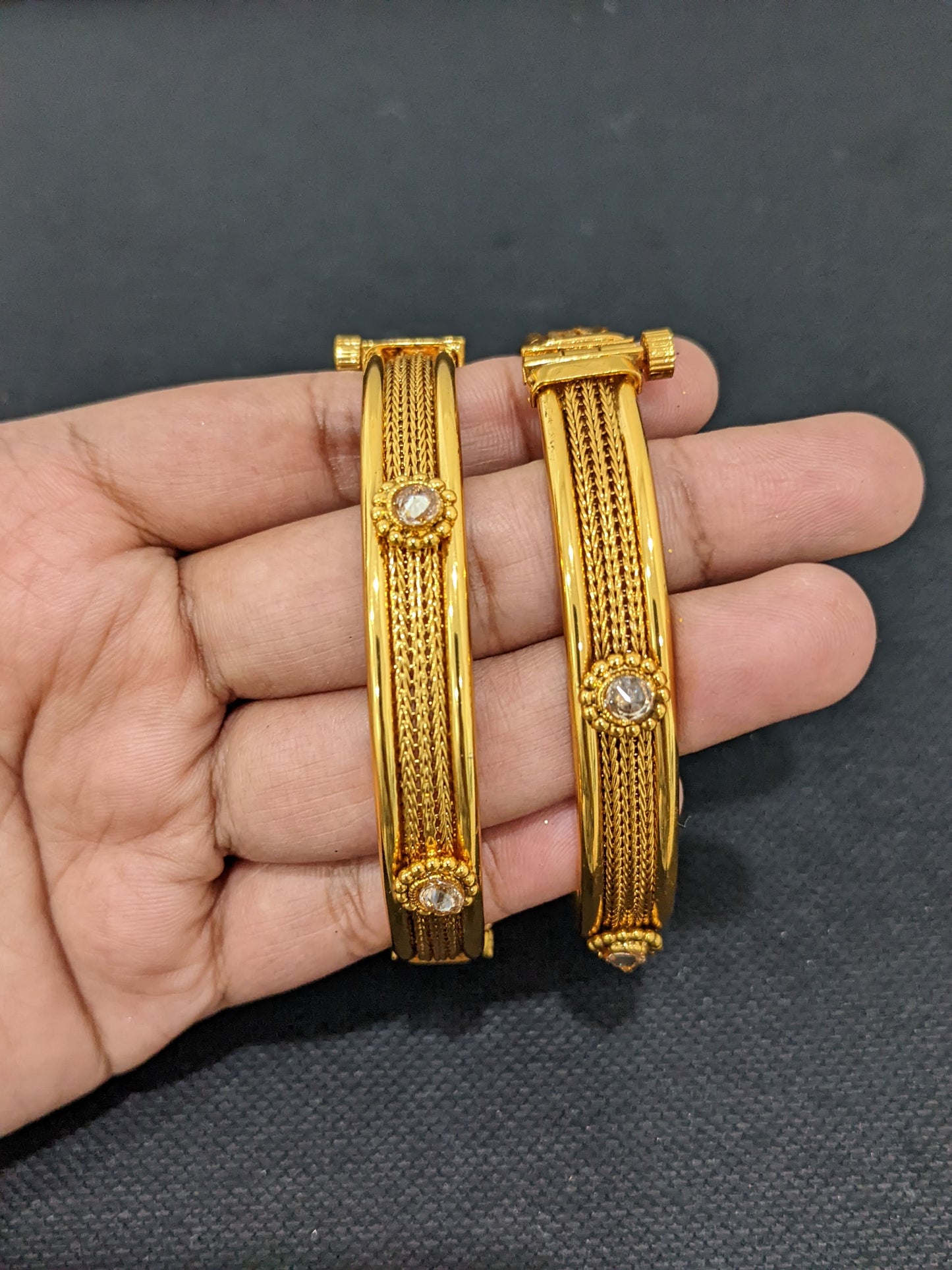 Plait design openable bangles