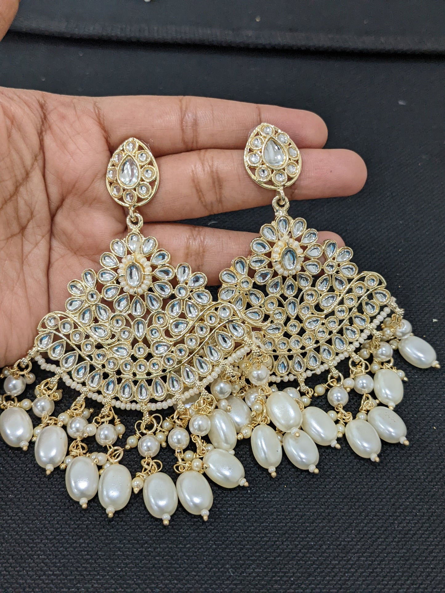 Glass Kundan Haar Necklace and XL Earrings set