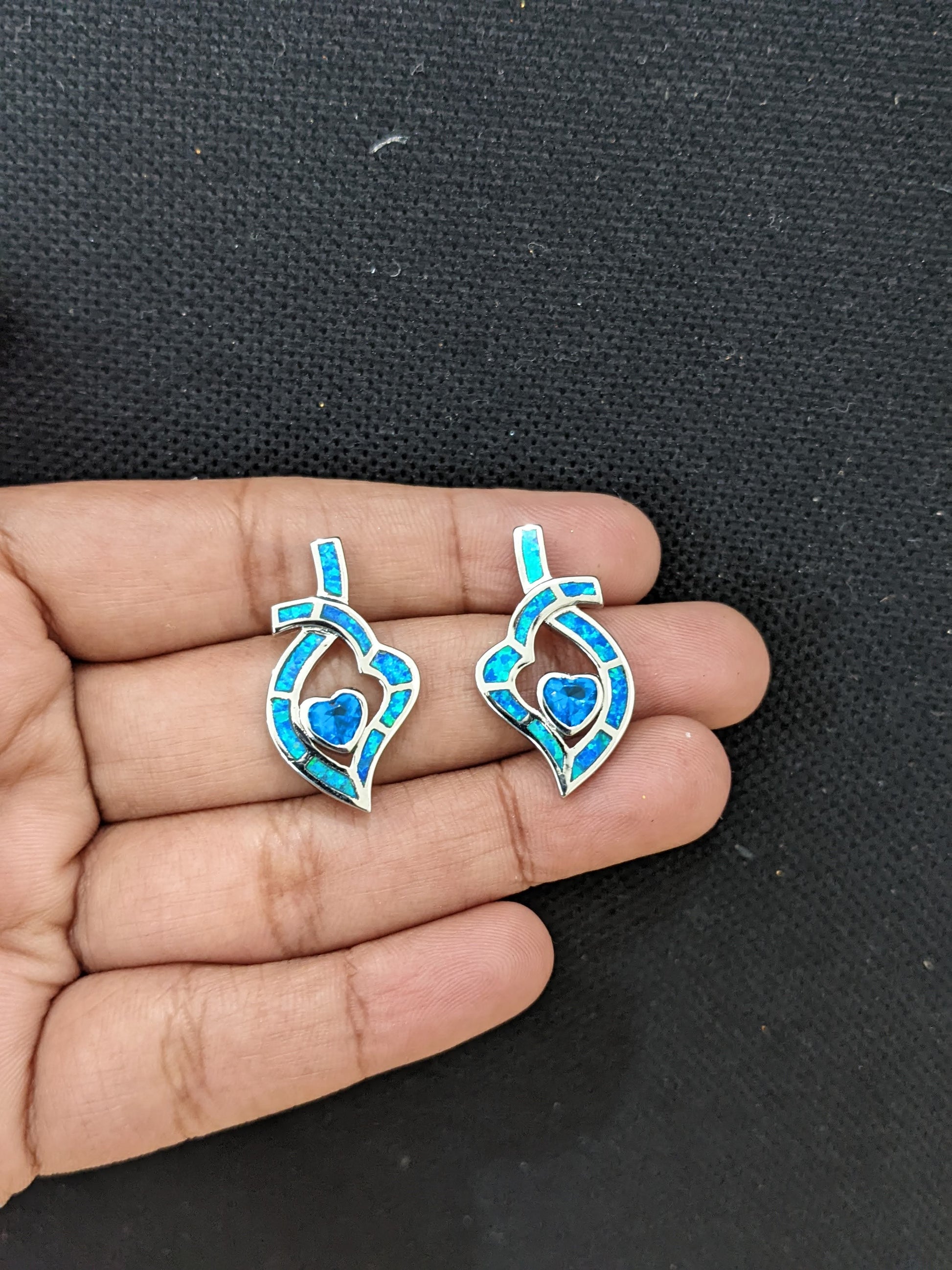 Blue opal heart stud earrings - Simpliful
