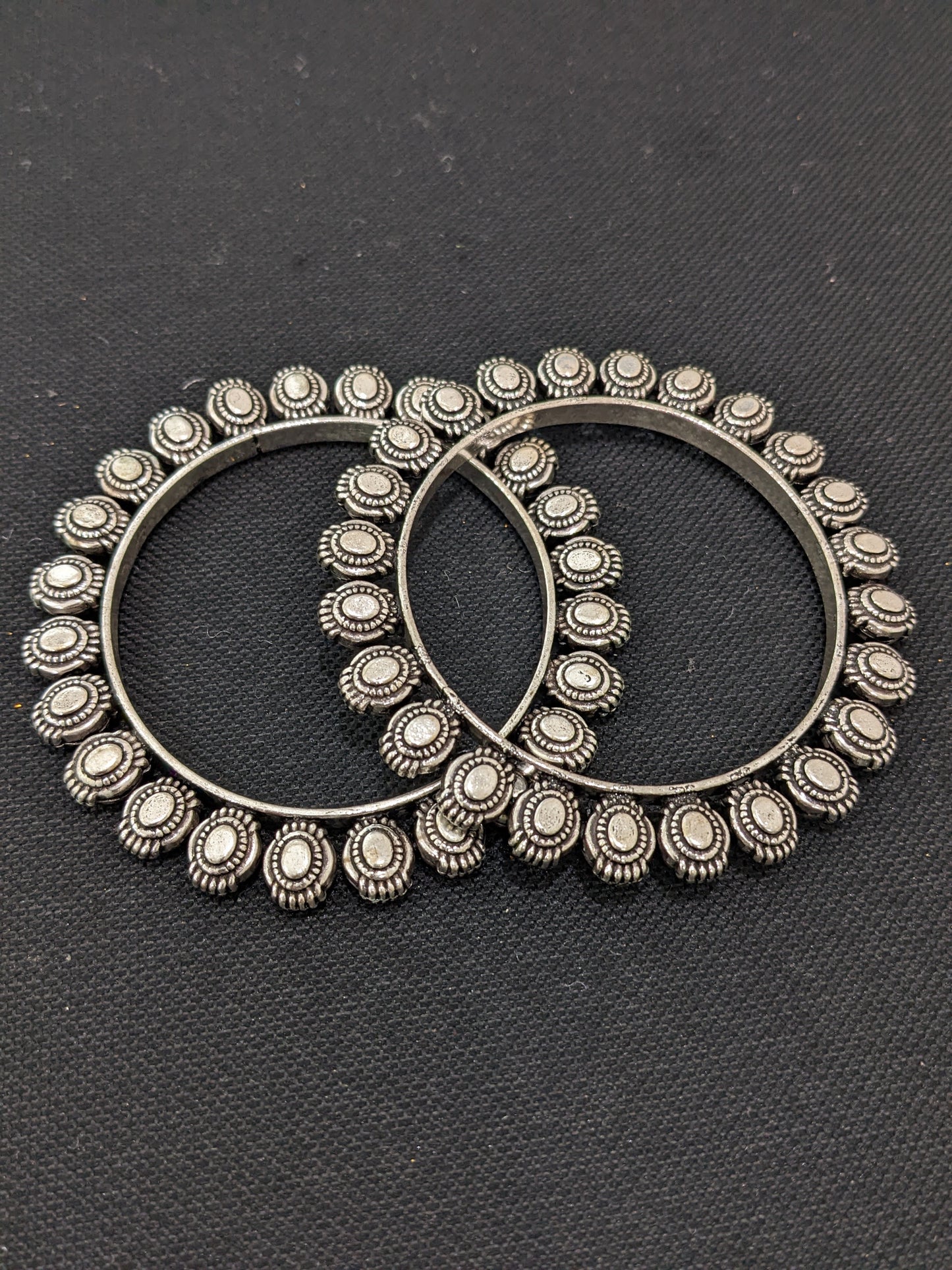 Oxidized silver pair bangles - Oval design
