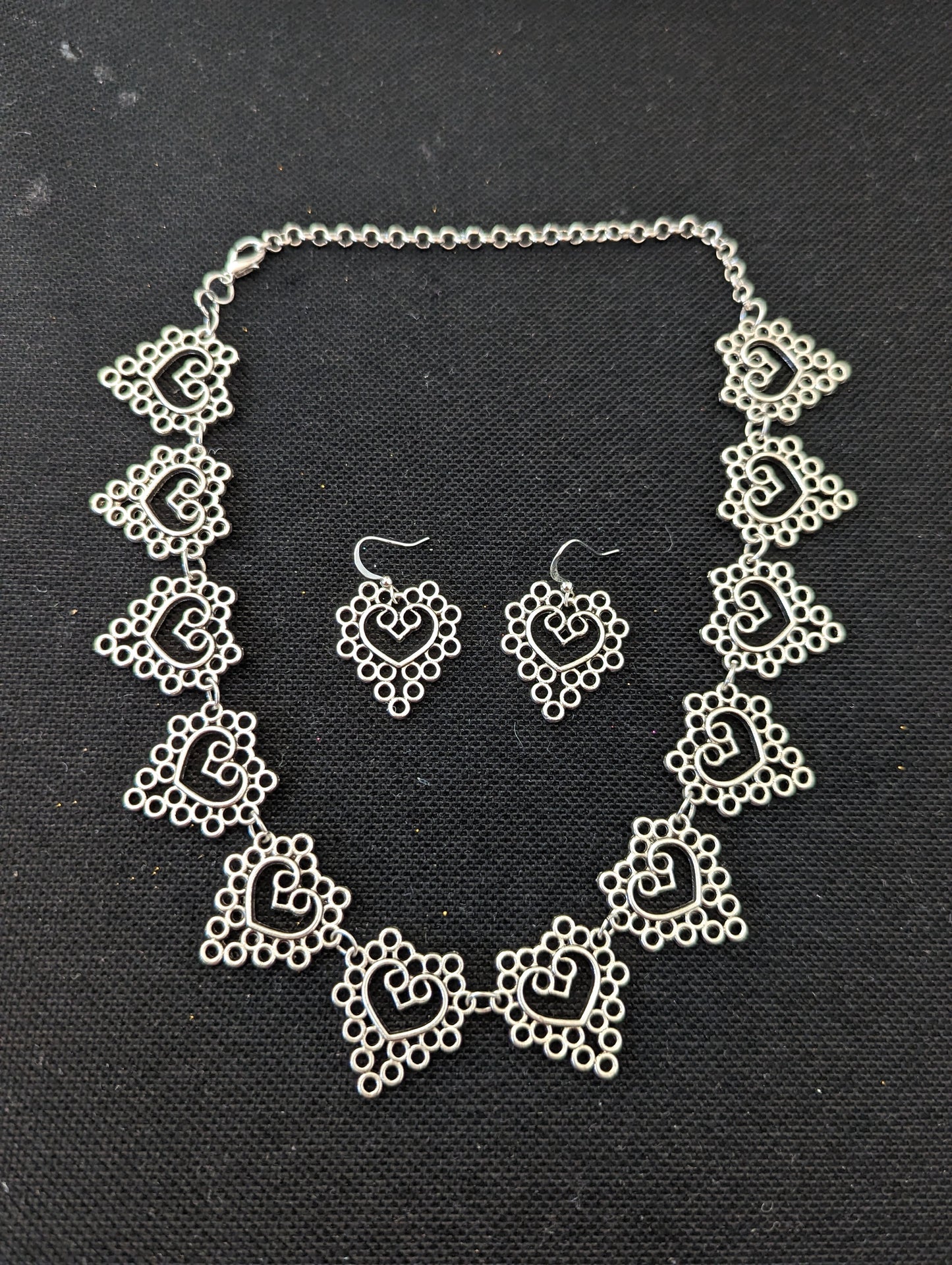 Antique Silver Heart Choker necklace and Earrings set
