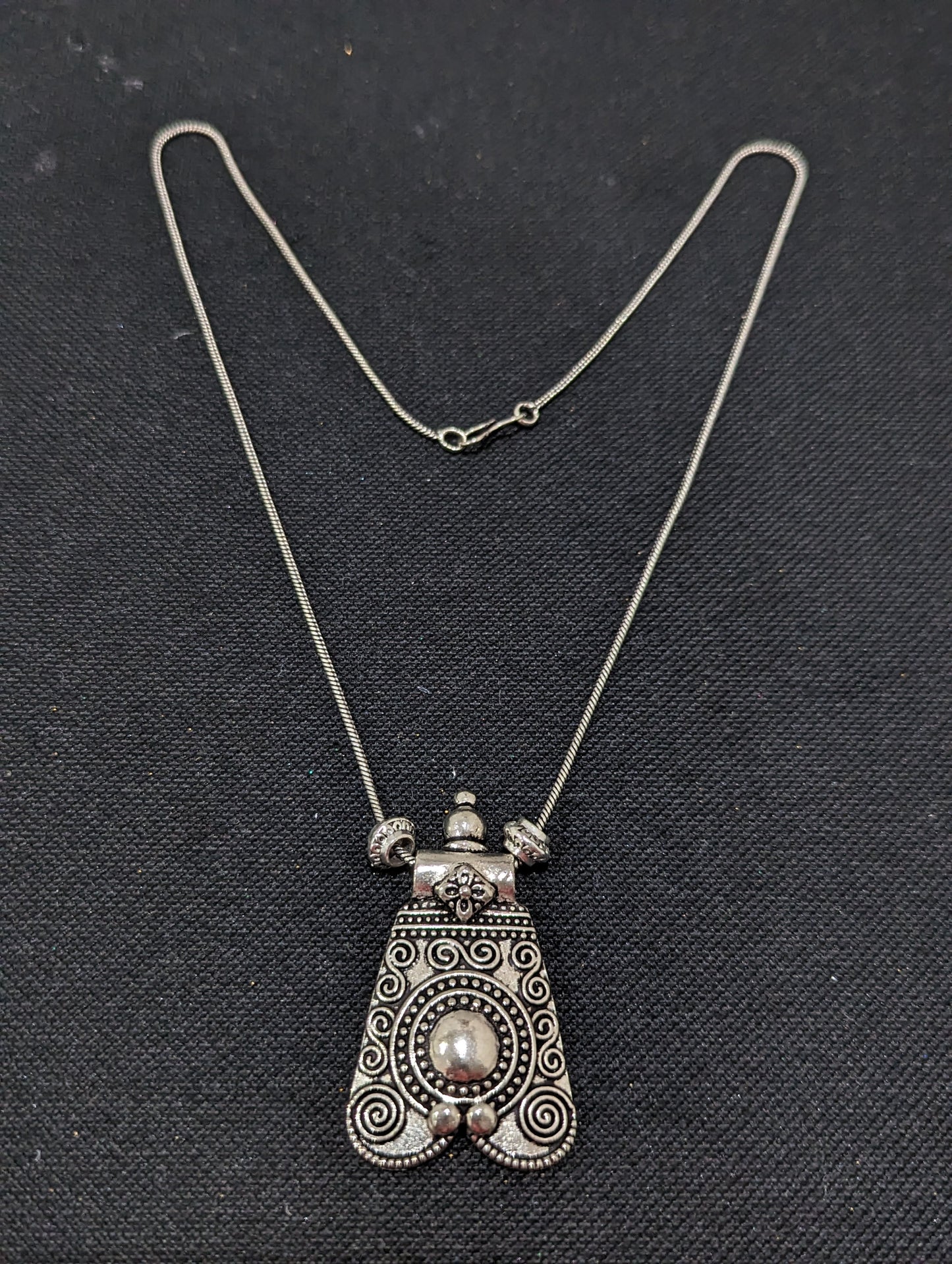Silver oxidized Designer Pendant Necklace - Simpliful