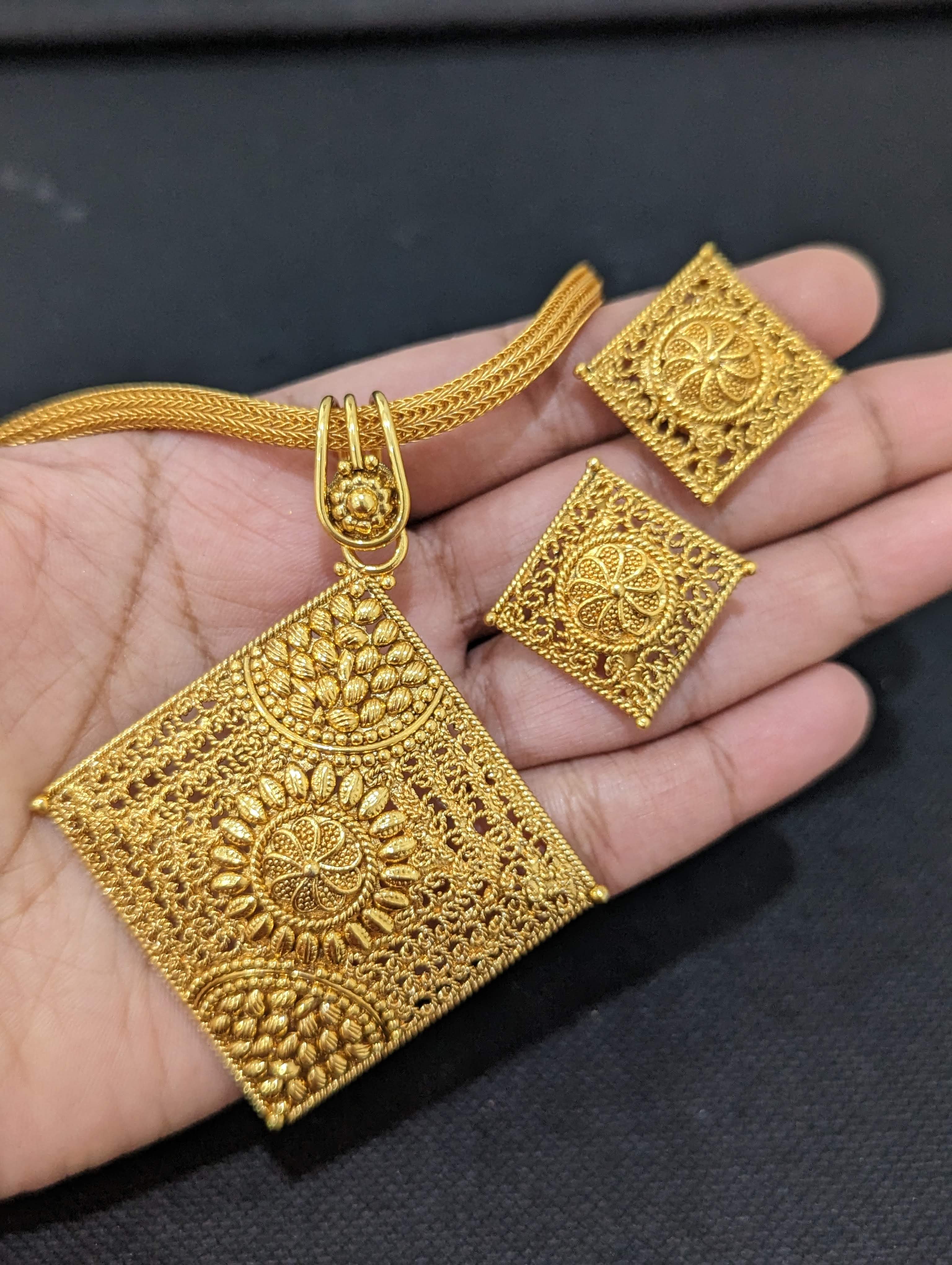 RACHANA FASHION Alloy Gold-plated pendant & earring set (Gold) Gold-plated  Diamond Alloy Pendant Set Price in India - Buy RACHANA FASHION Alloy Gold-plated  pendant & earring set (Gold) Gold-plated Diamond Alloy Pendant