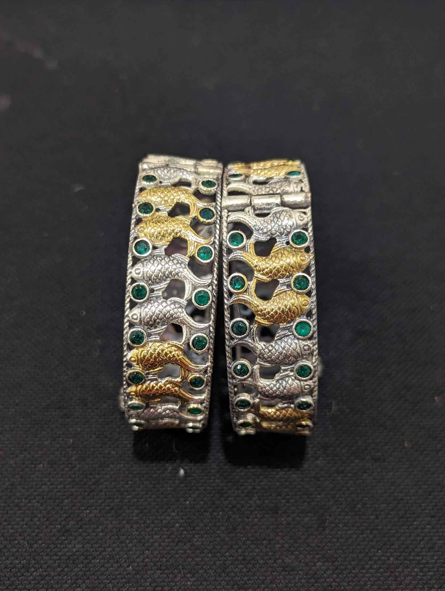 Real silver look Fish design bangles - Simpliful