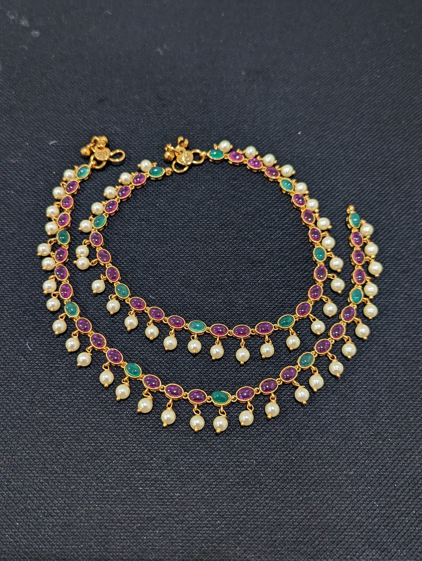 Kemp stone Pearl dangle Gold plated Anklets