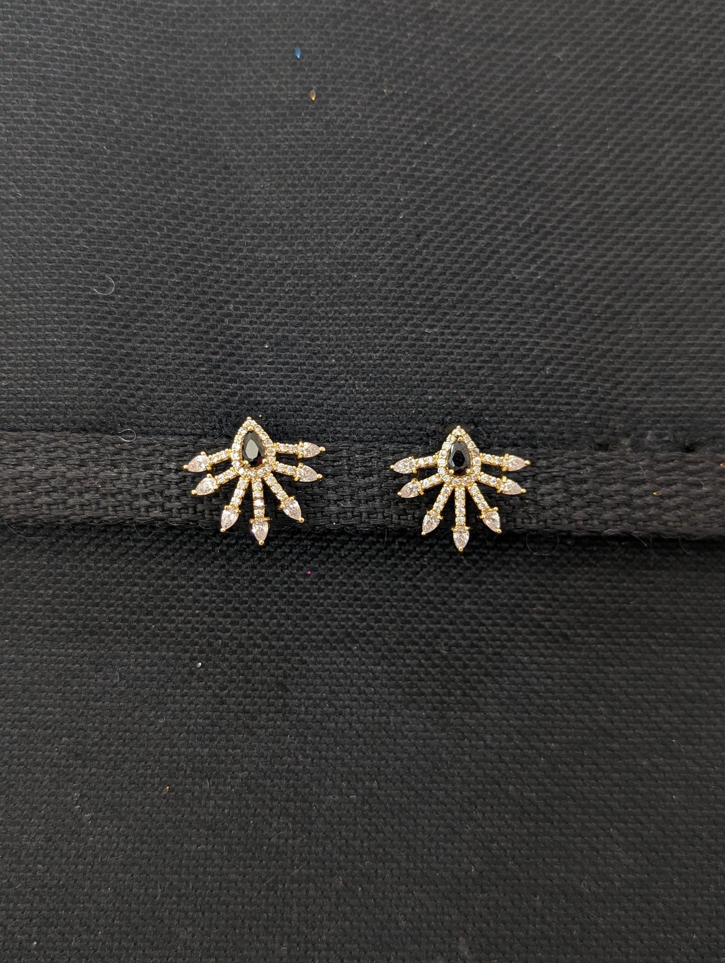 Spike design CZ stud earrings - Simpliful