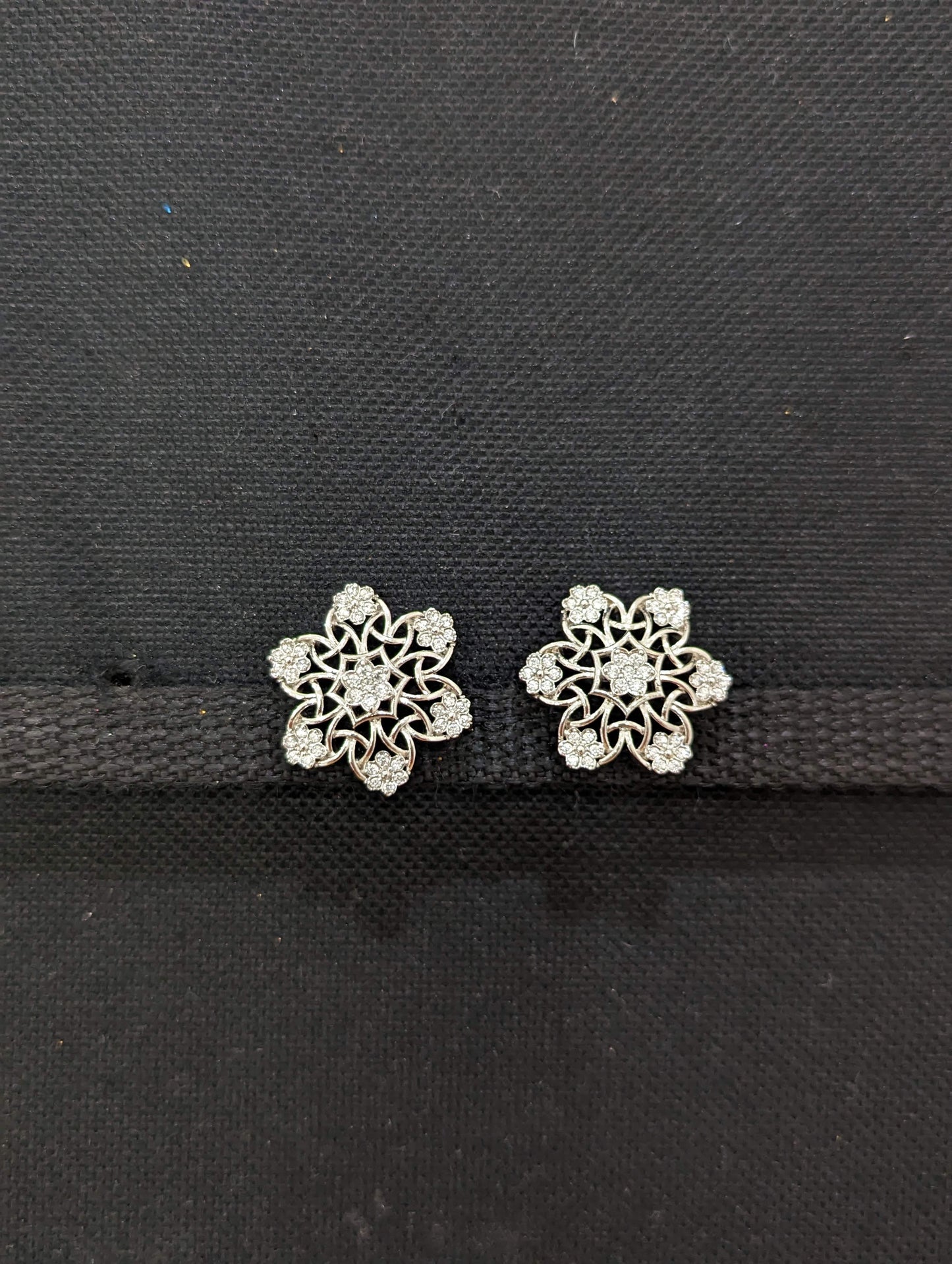 Snowflakes design CZ Stud Earrings