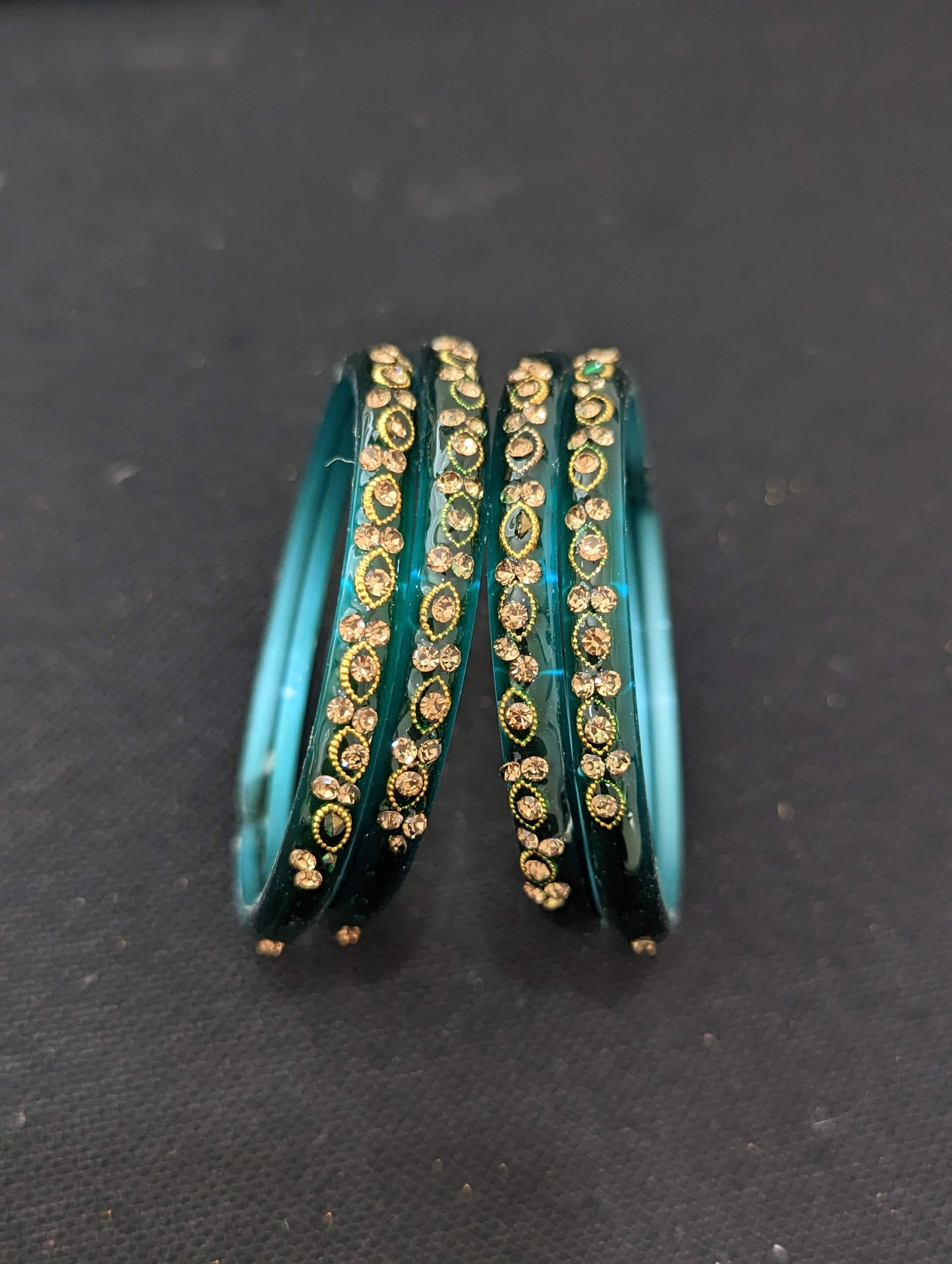 D4 - Designer Glass Bangles - Set of 4 bangles