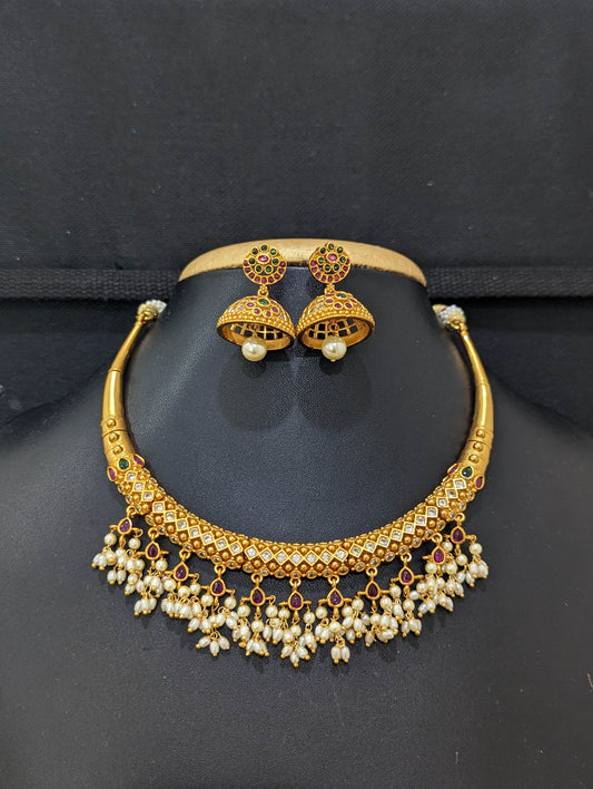 Hasli Choker Necklace and Earrings set