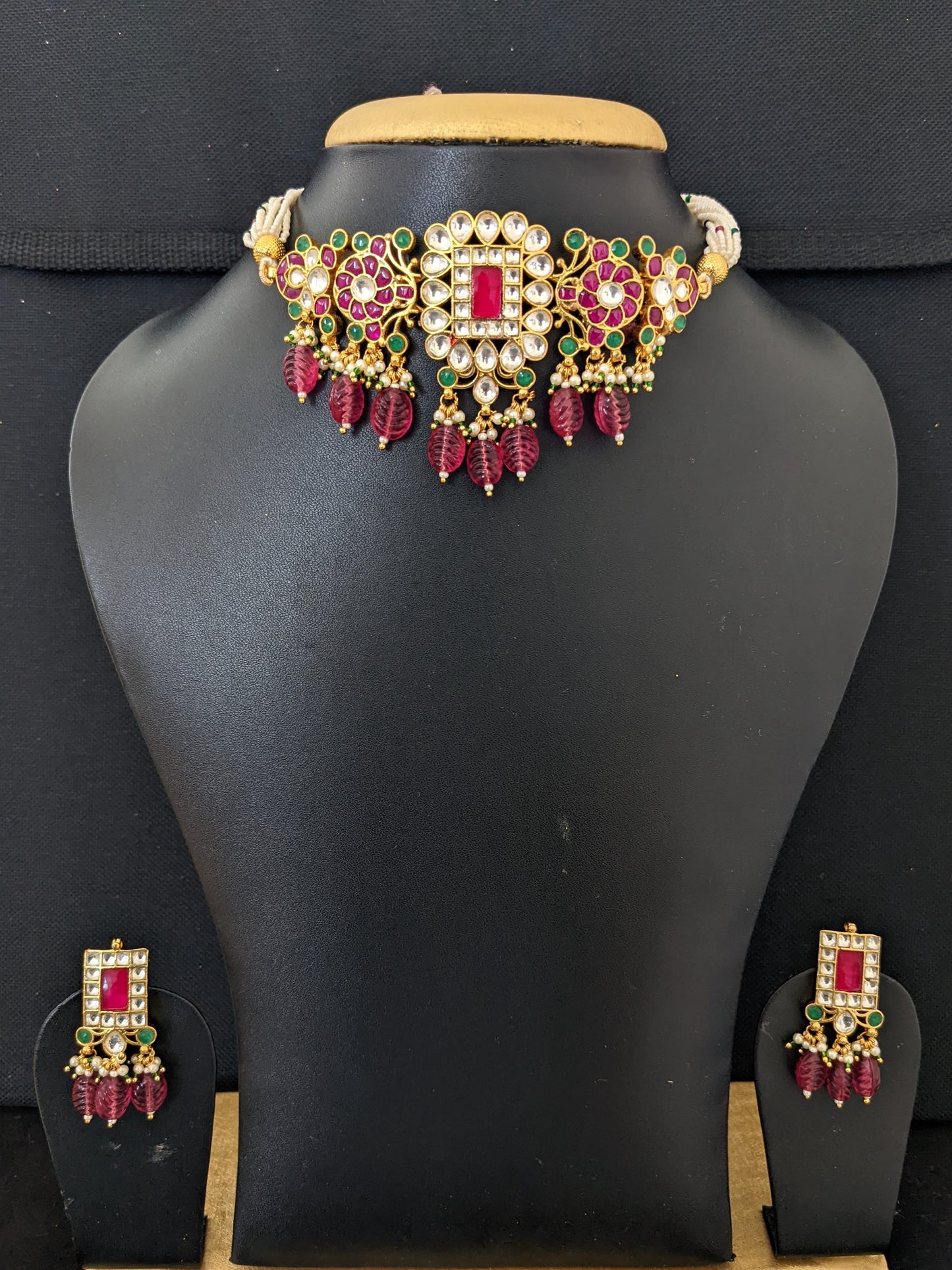 Jadau Kundan Choker Set - Design 1