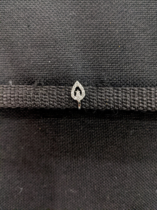 Teardrop design Clip on Nose Pin